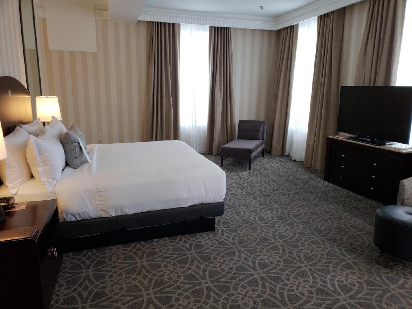 Mountain View Cupola Suite - Photo 3