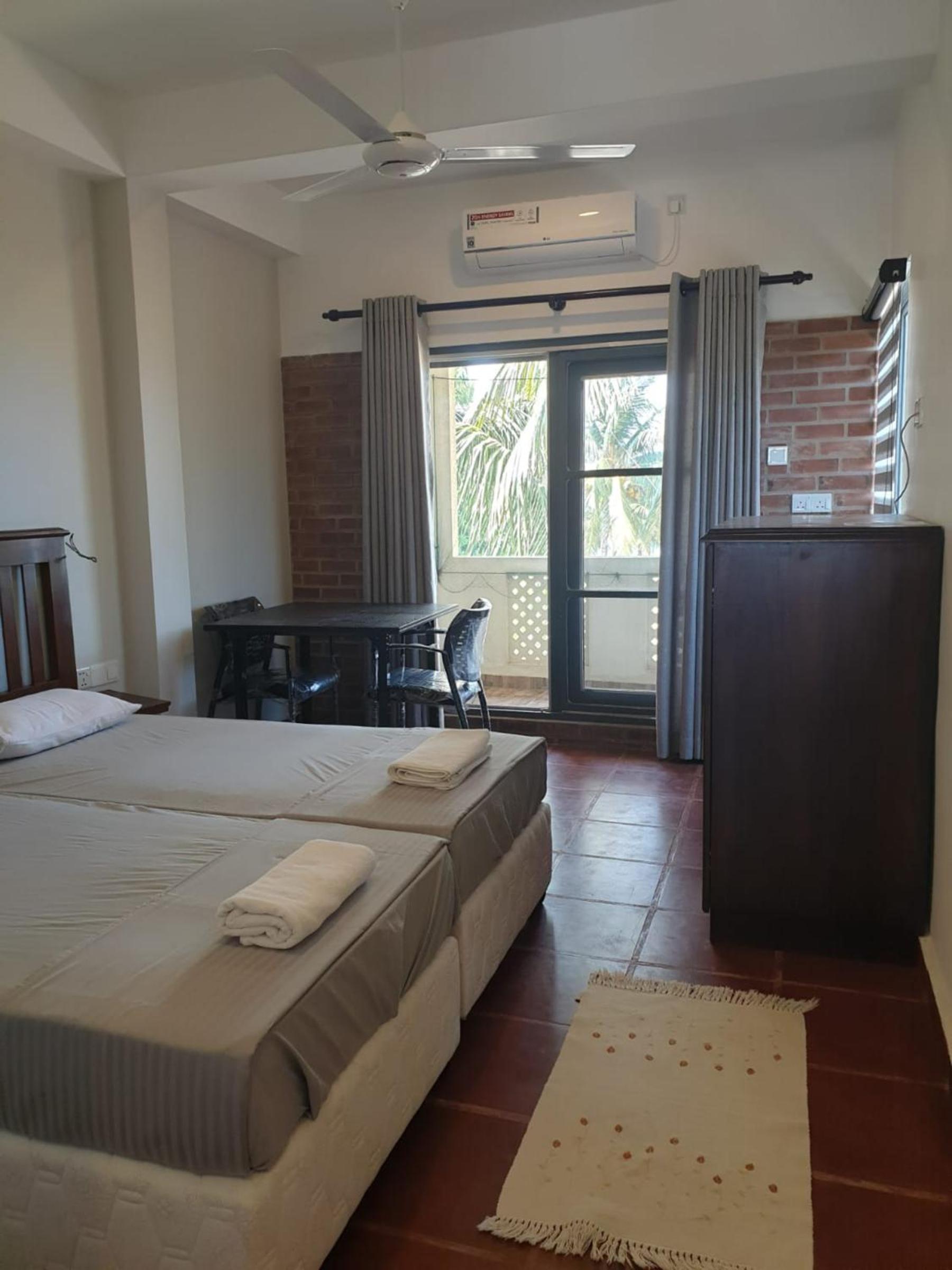 Deluxe Twin Room photo 1