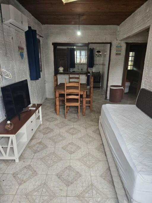 One-Bedroom House photo 1