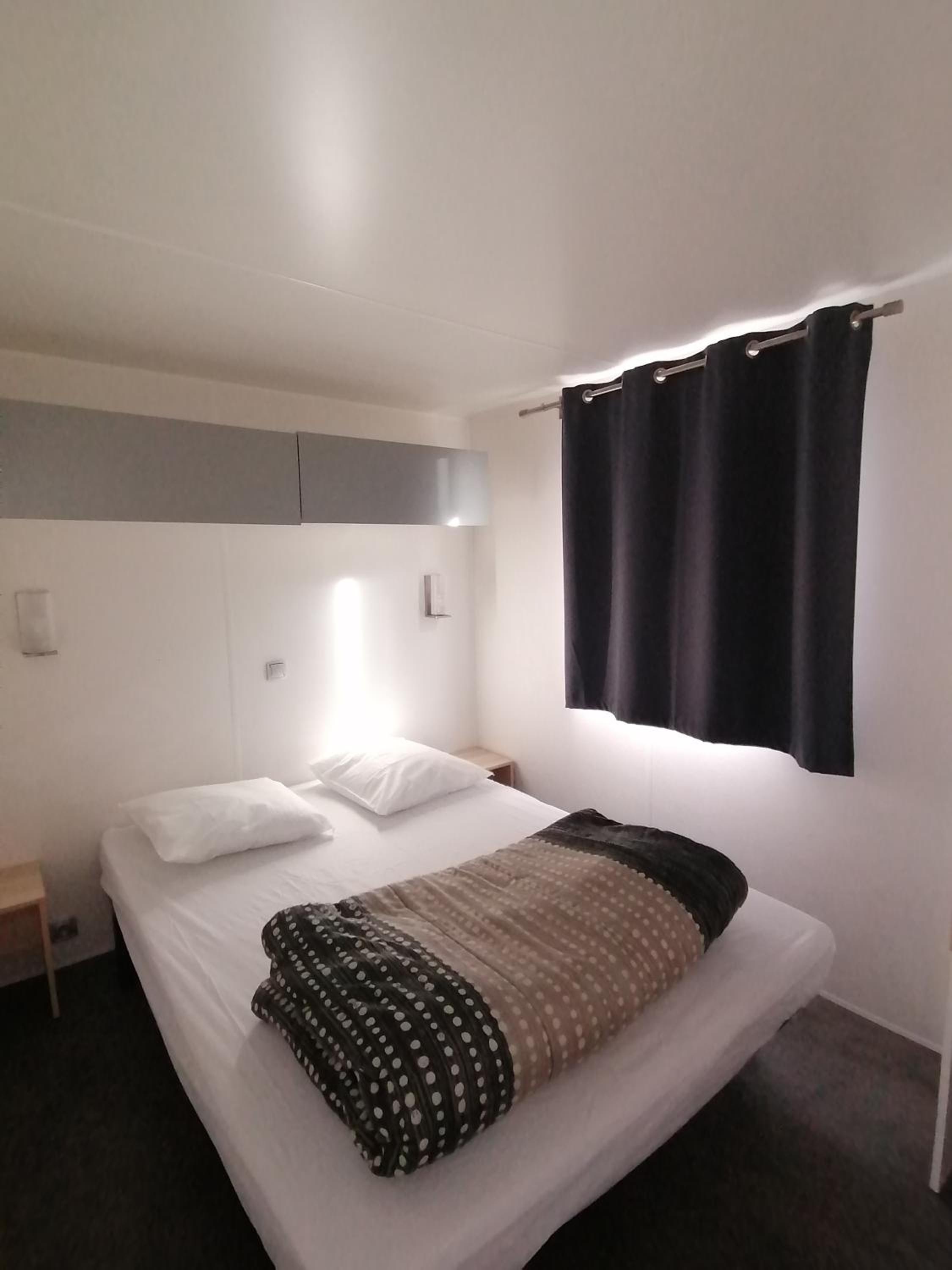 Mobile Home photo 3
