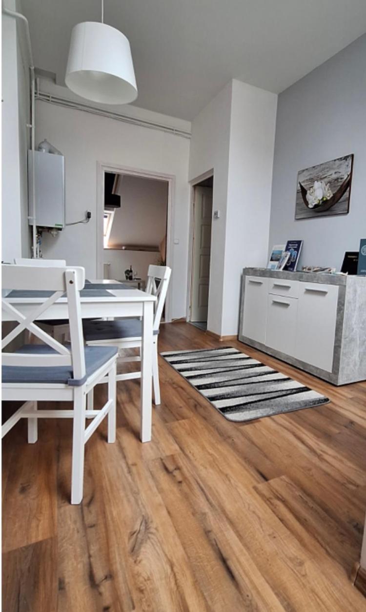 One-Bedroom Apartment - Photo 10