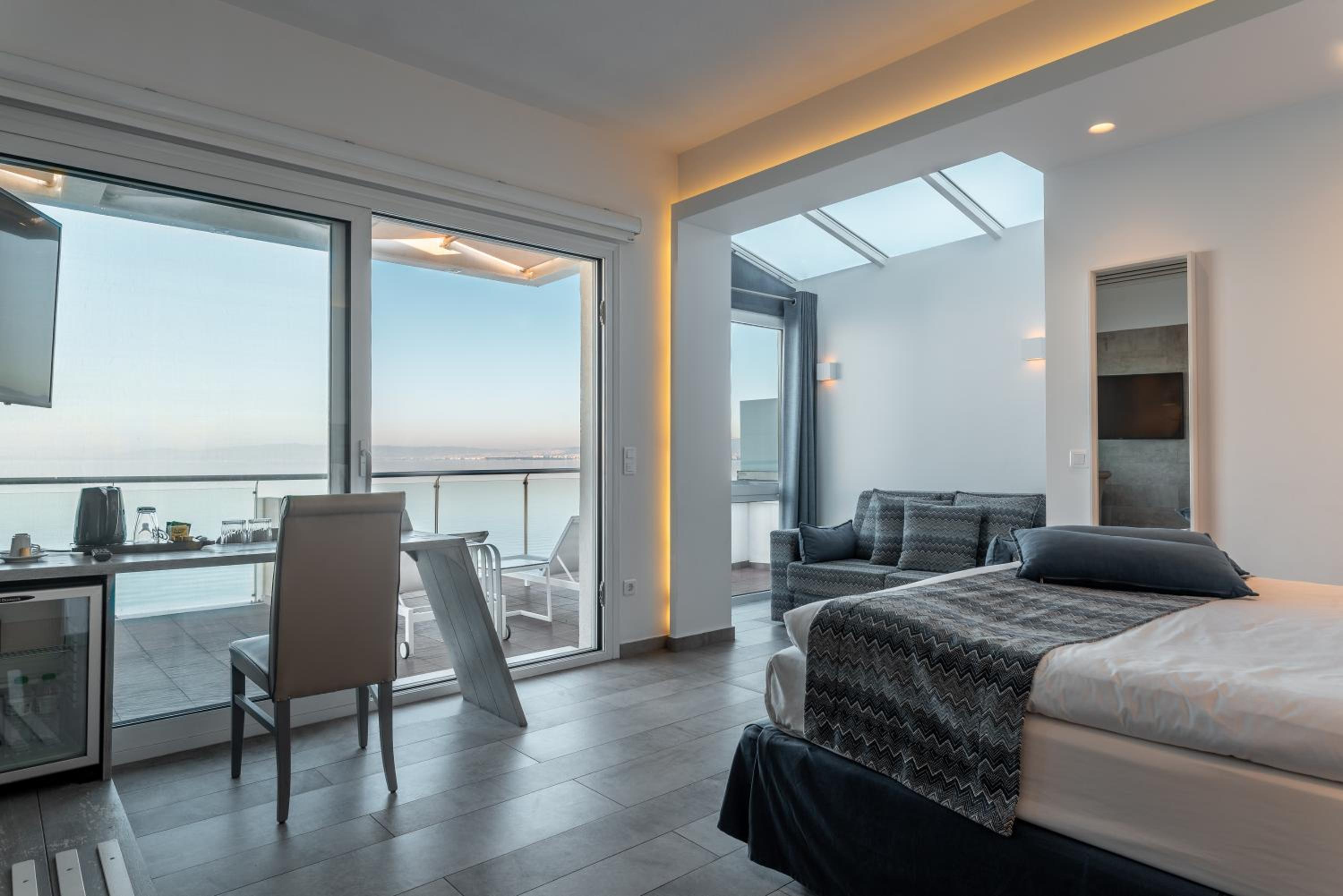 Aeolus Coco-Mat Suite with Panoramic Sea View - Photo 6