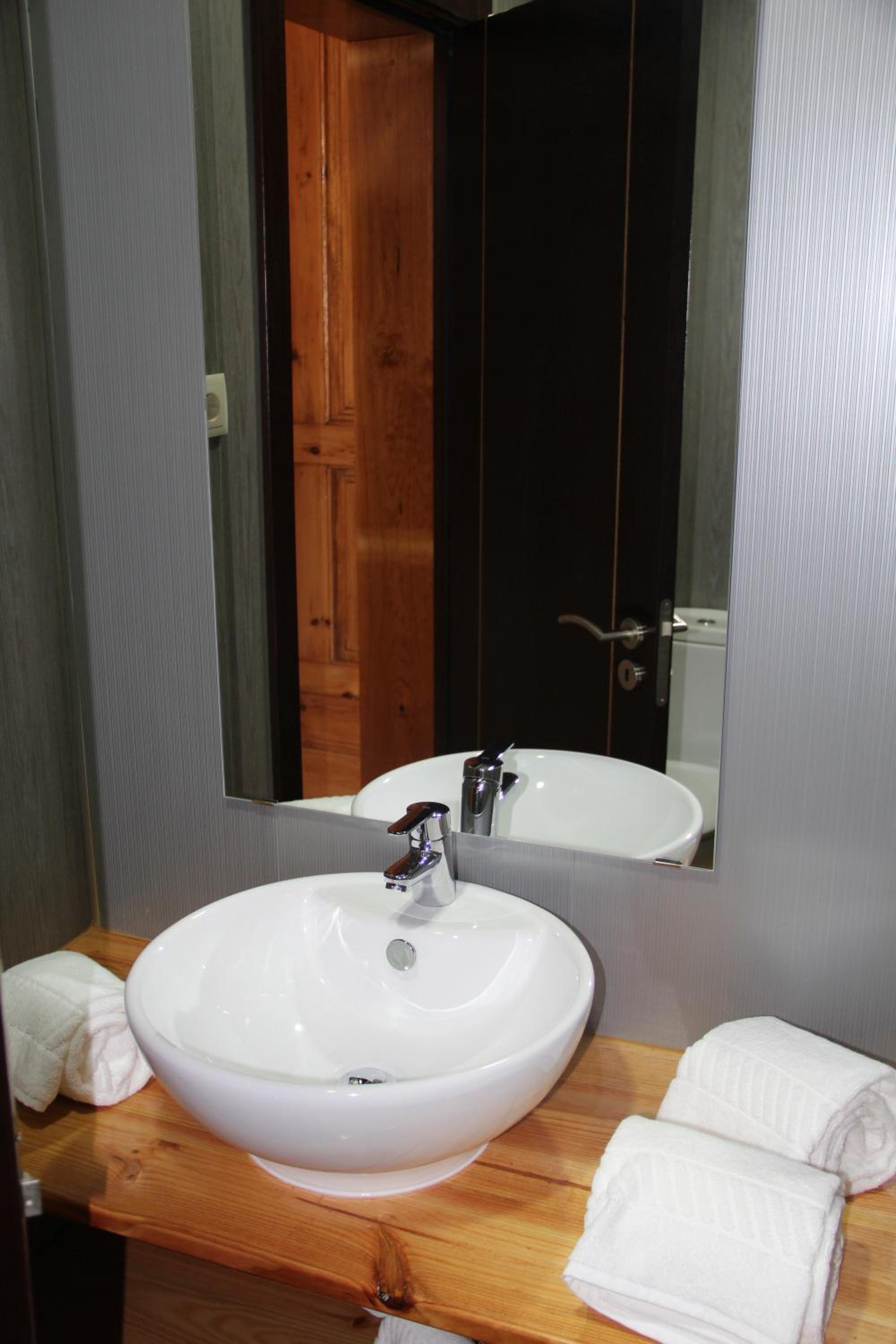 Studio (2 Adults) - Photo 7