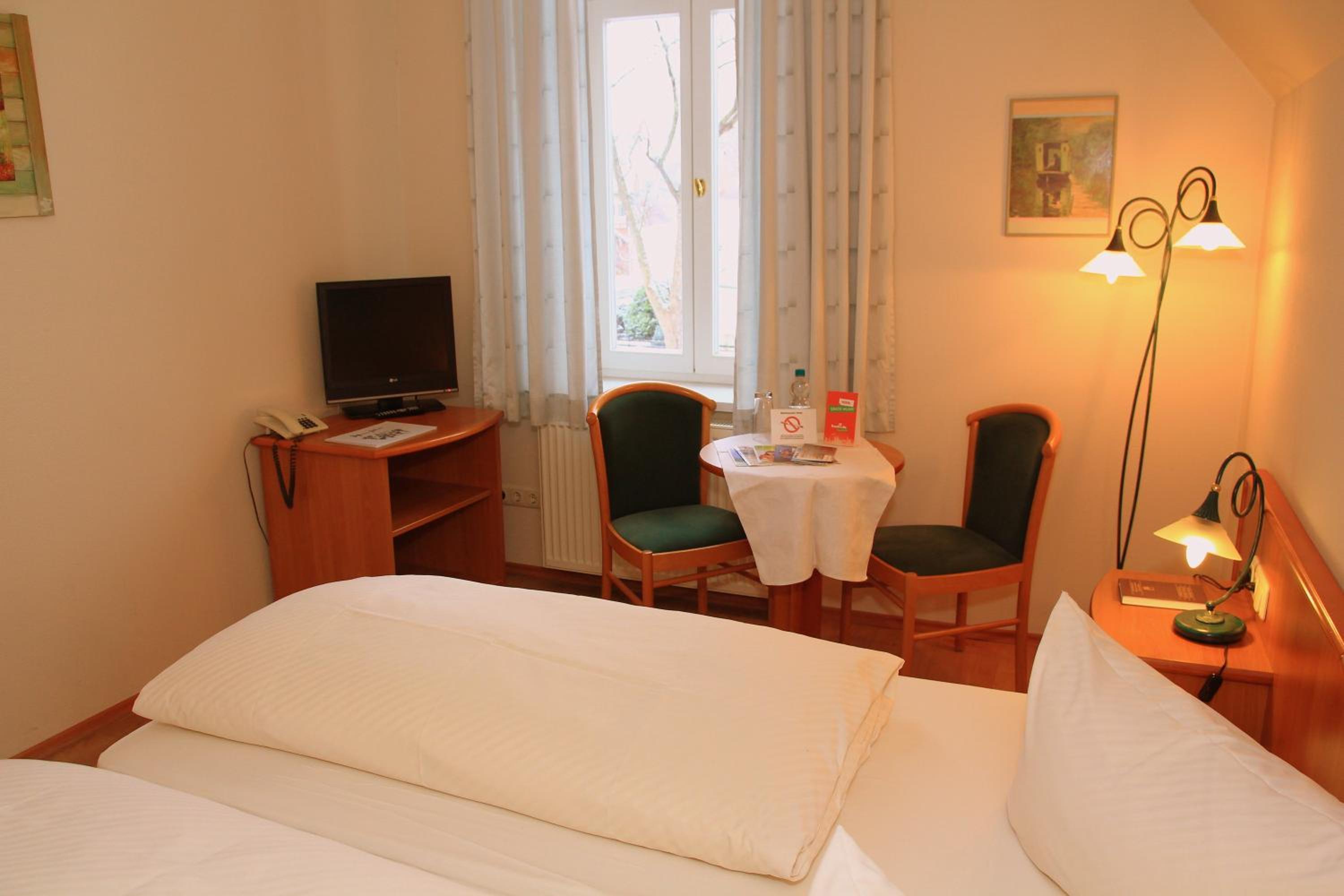 Small Double Room photo 2