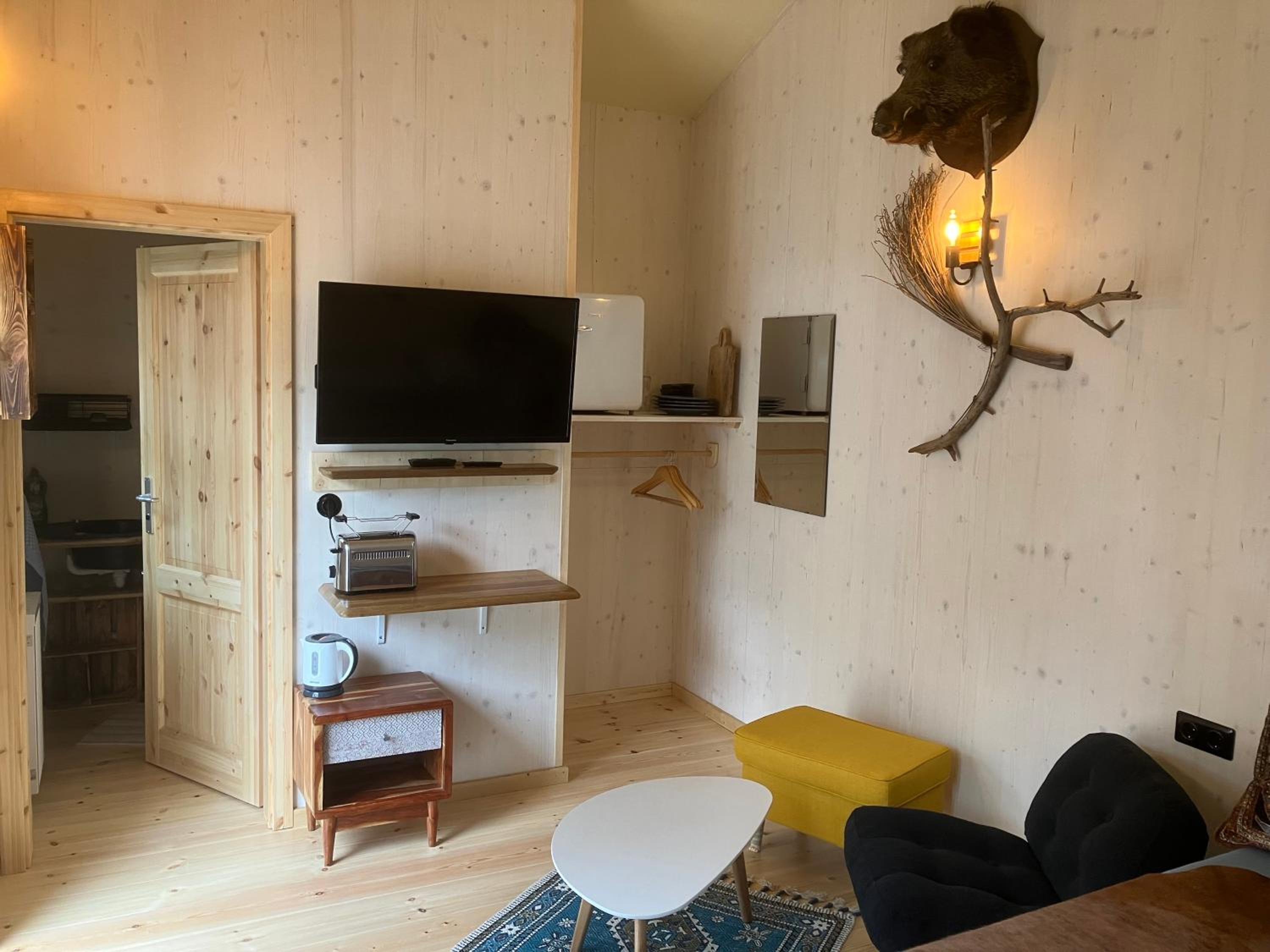 Standard Queen Room - Photo 2