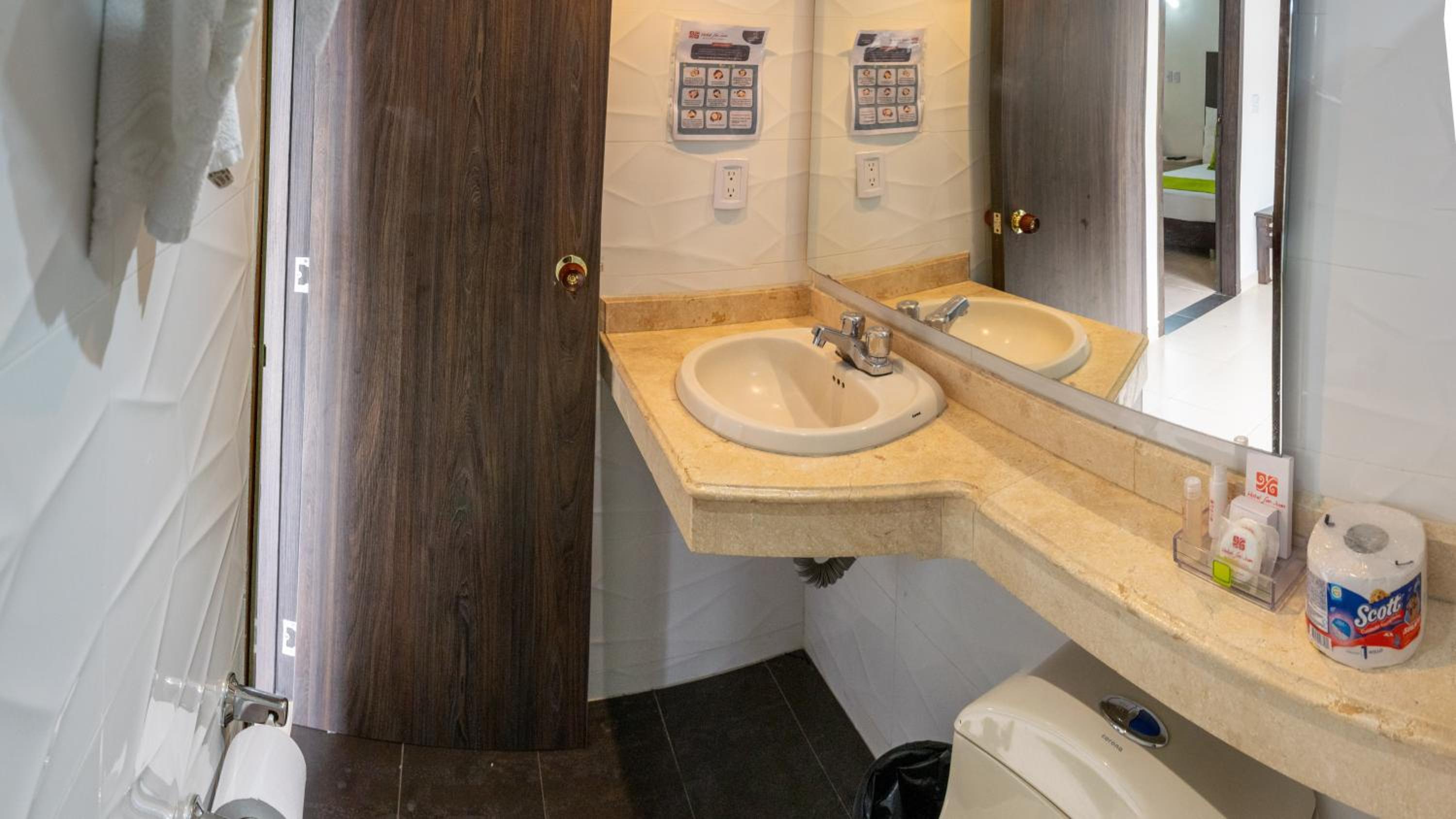 Family Suite photo 2