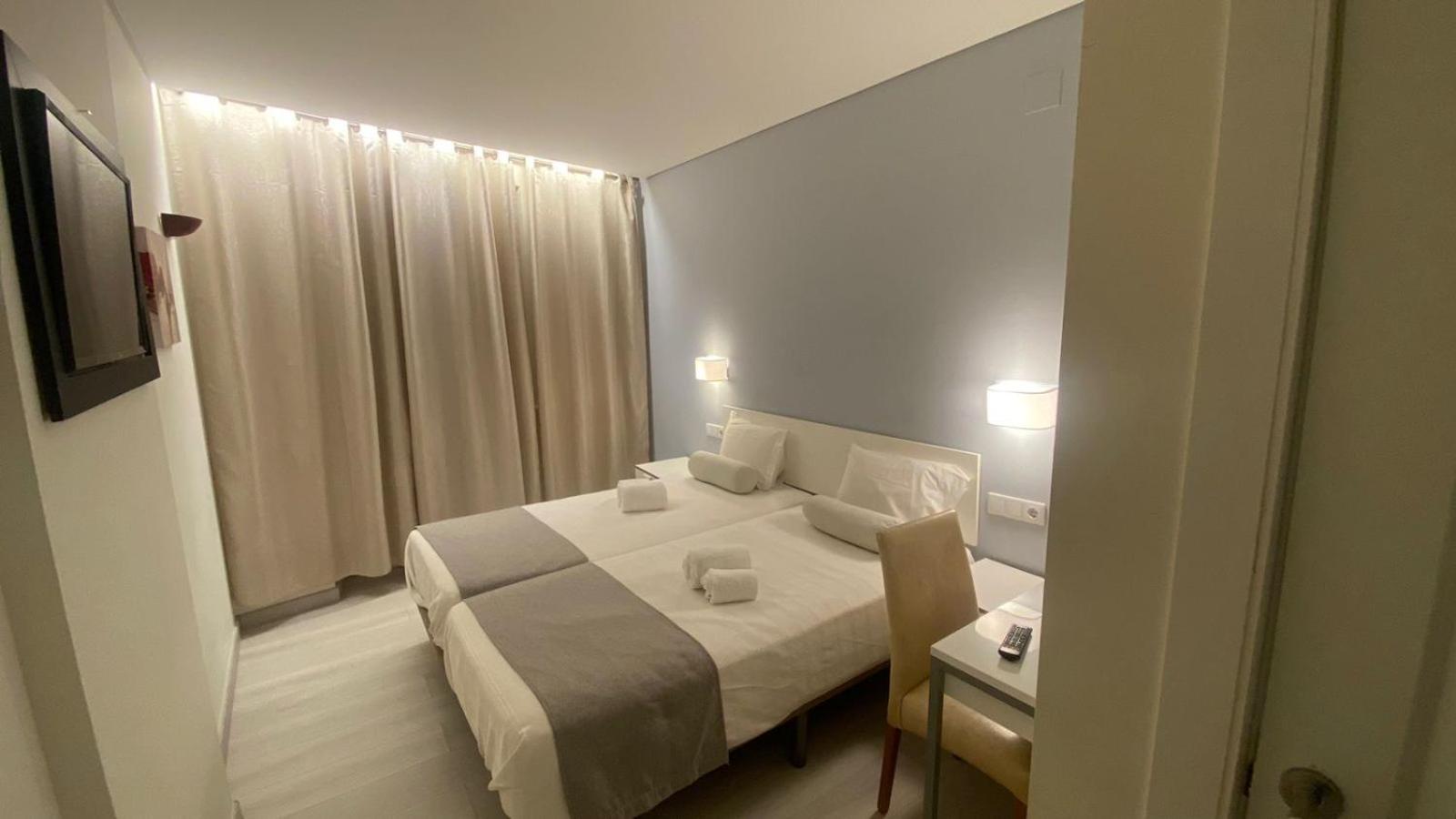 Twin Room - Photo 4