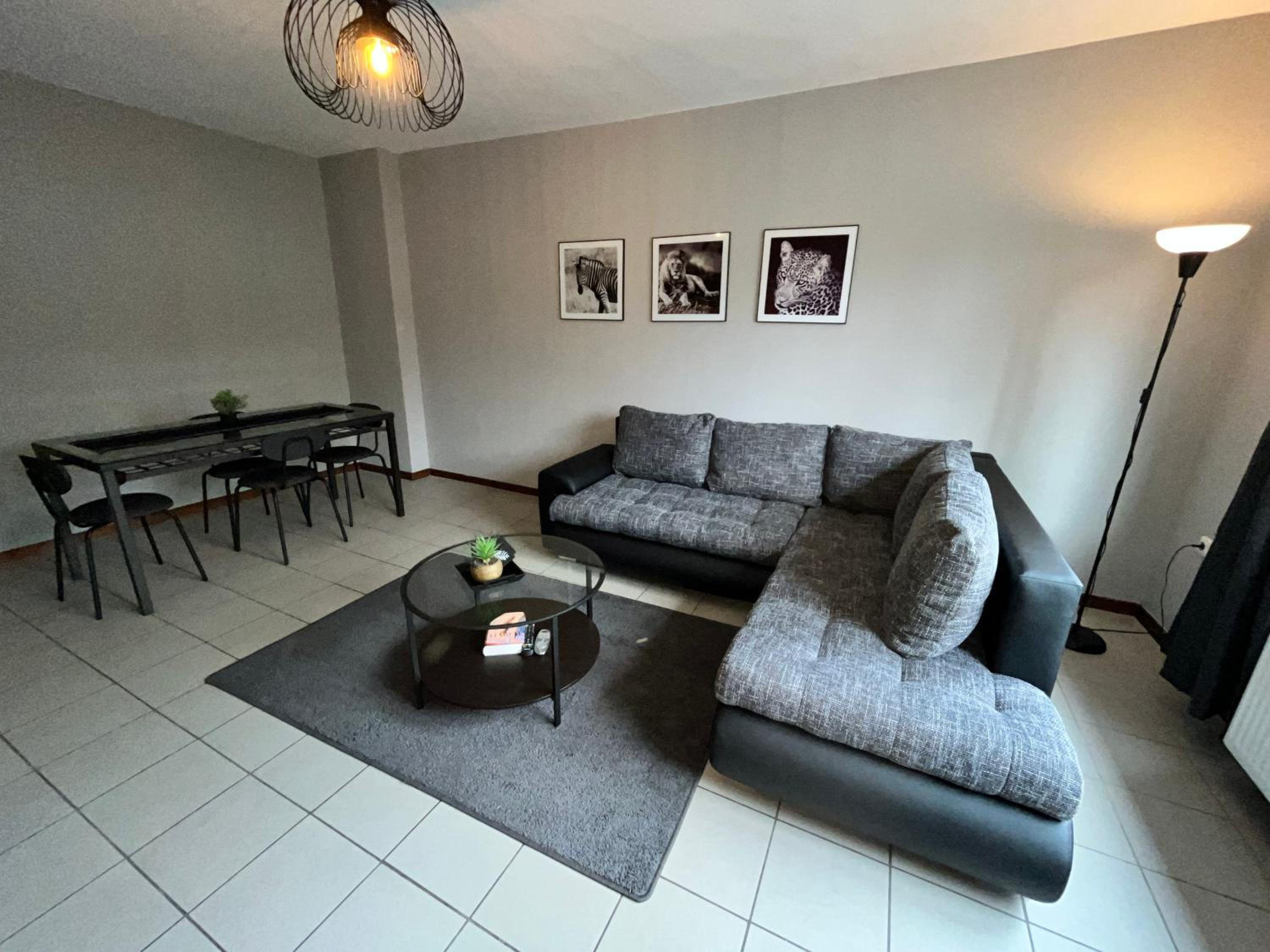 Three-Bedroom Apartment photo 2