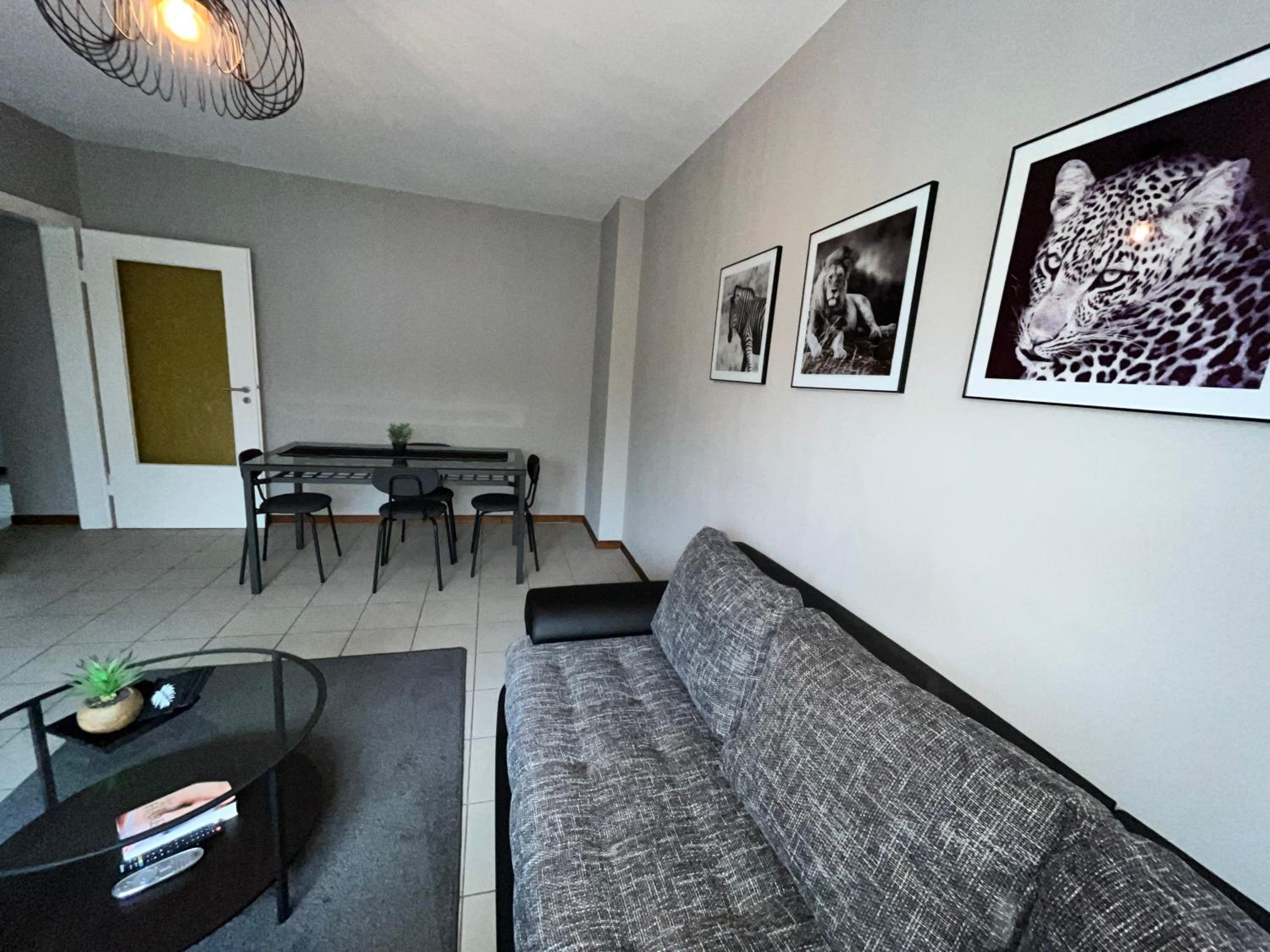 Three-Bedroom Apartment photo 3