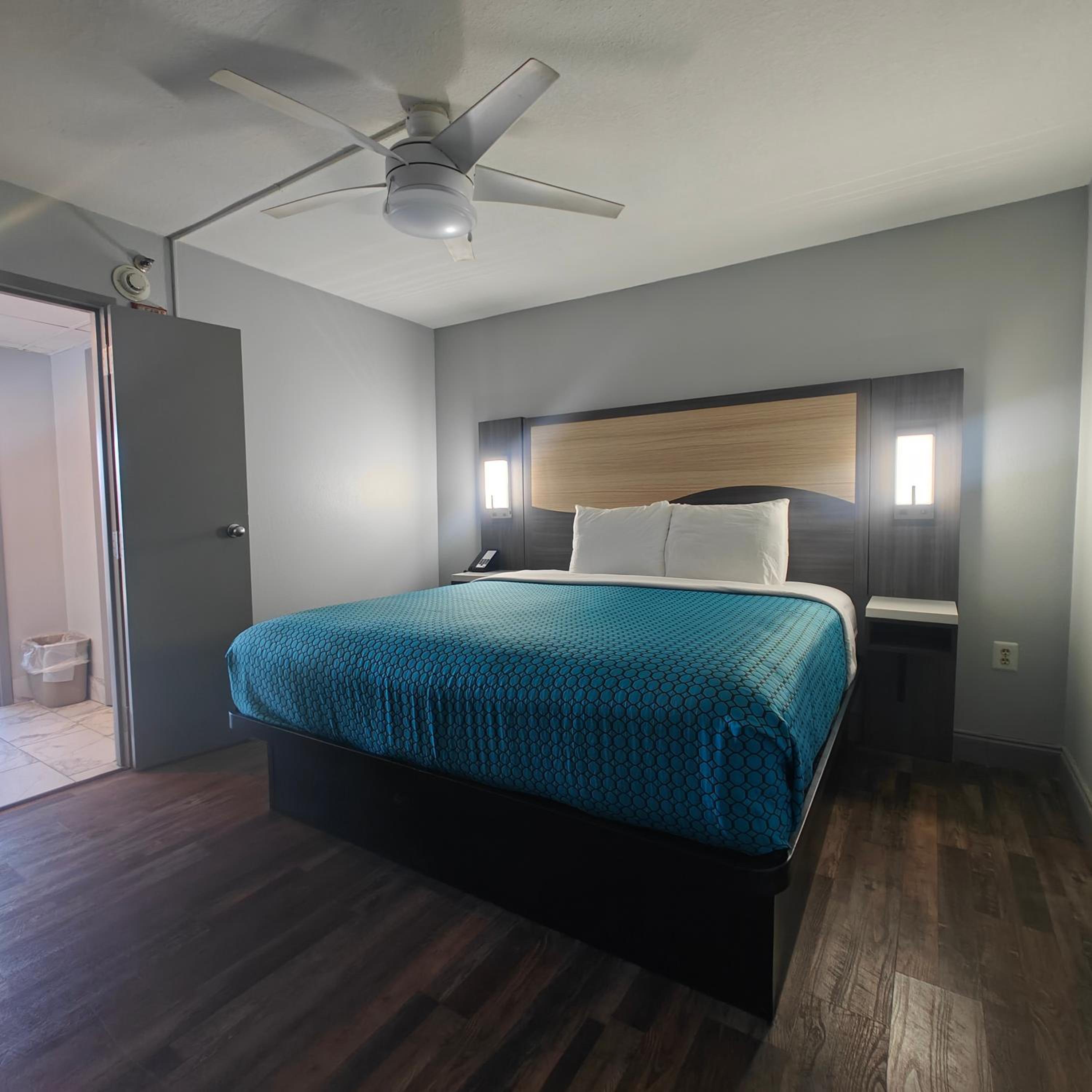 Three-Bedroom Family Suite photo 3