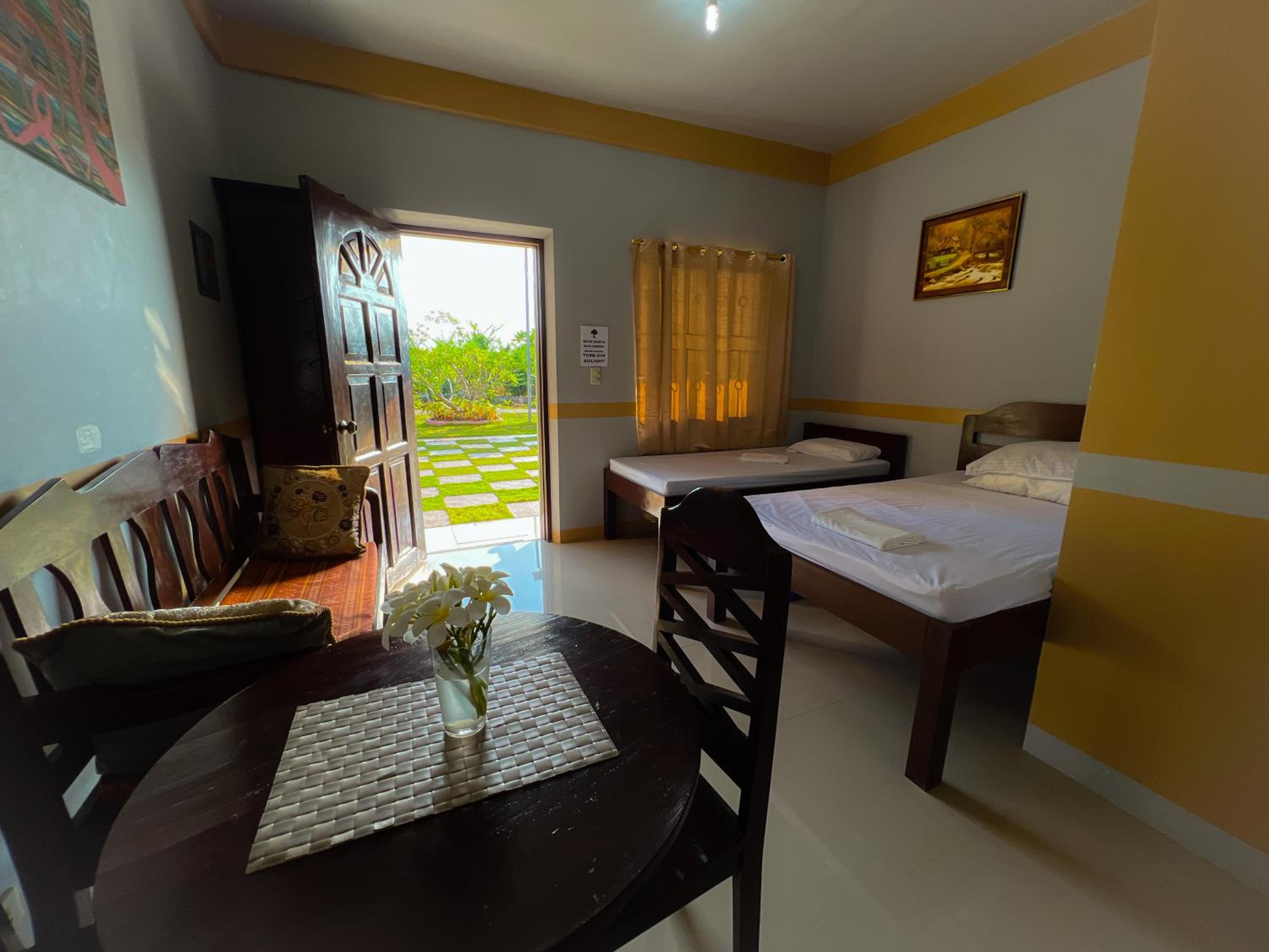 Deluxe Double Room - Photo 8