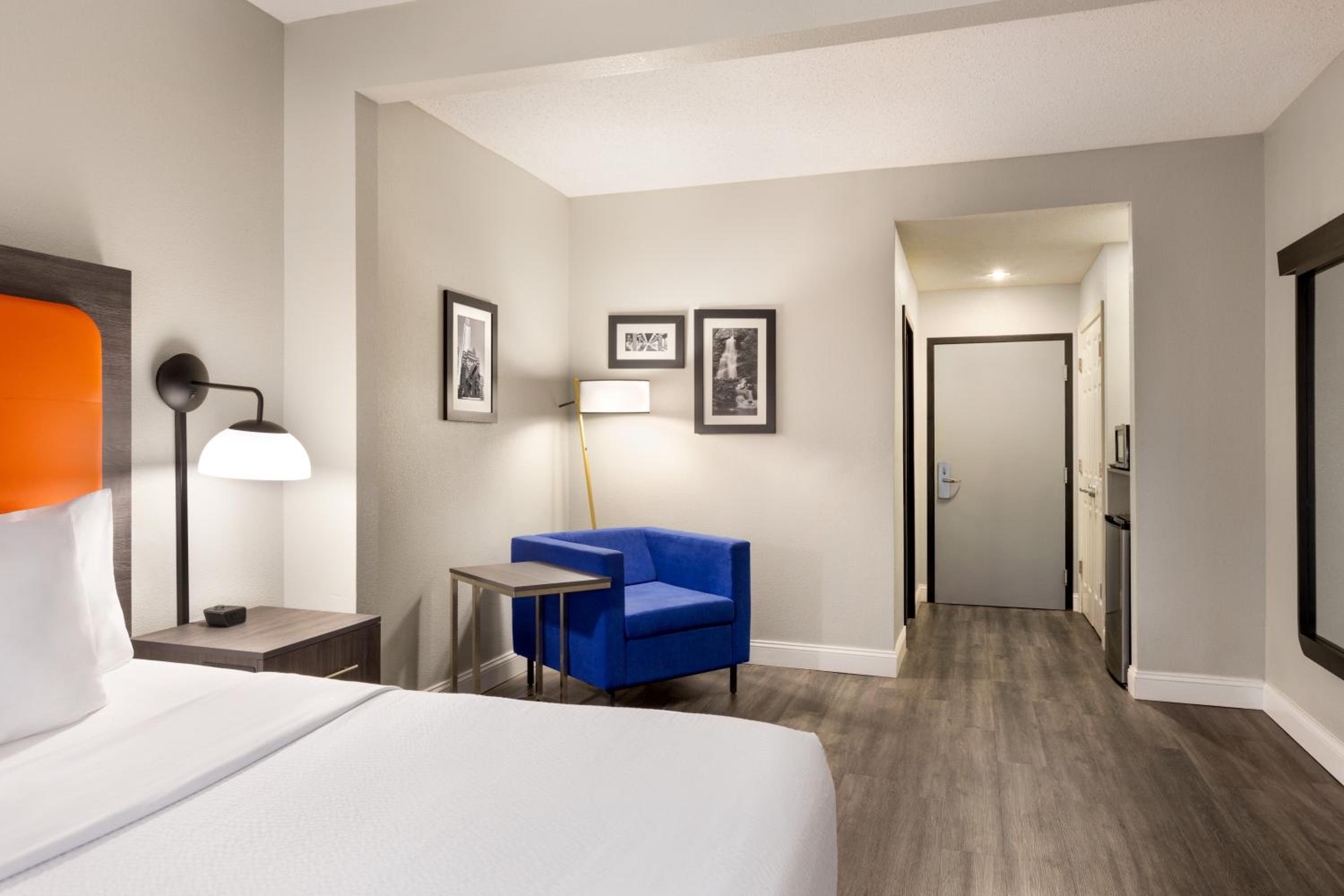 King Room - Disability Access - Photo 4