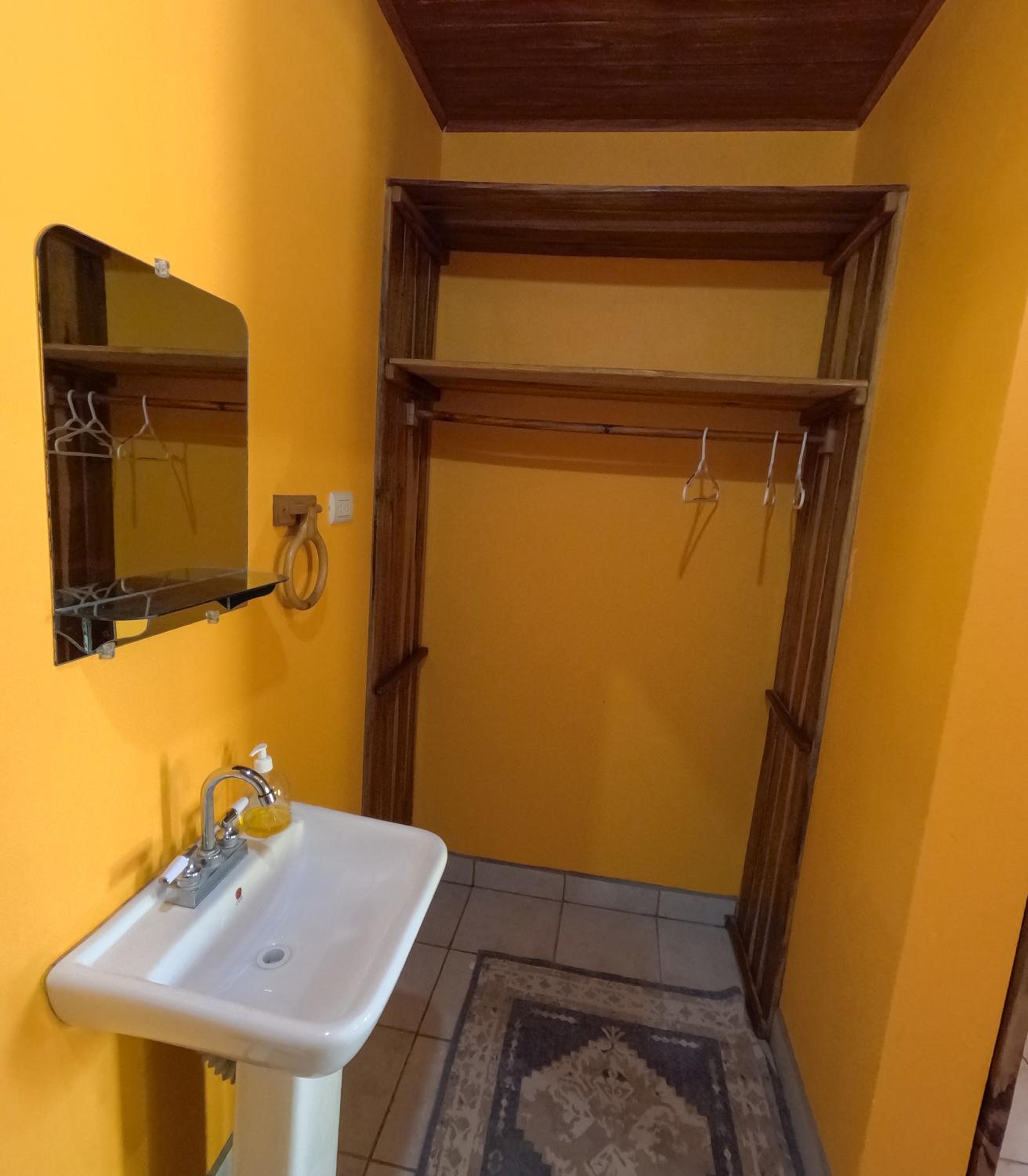 Deluxe Double Room with Bath photo 2