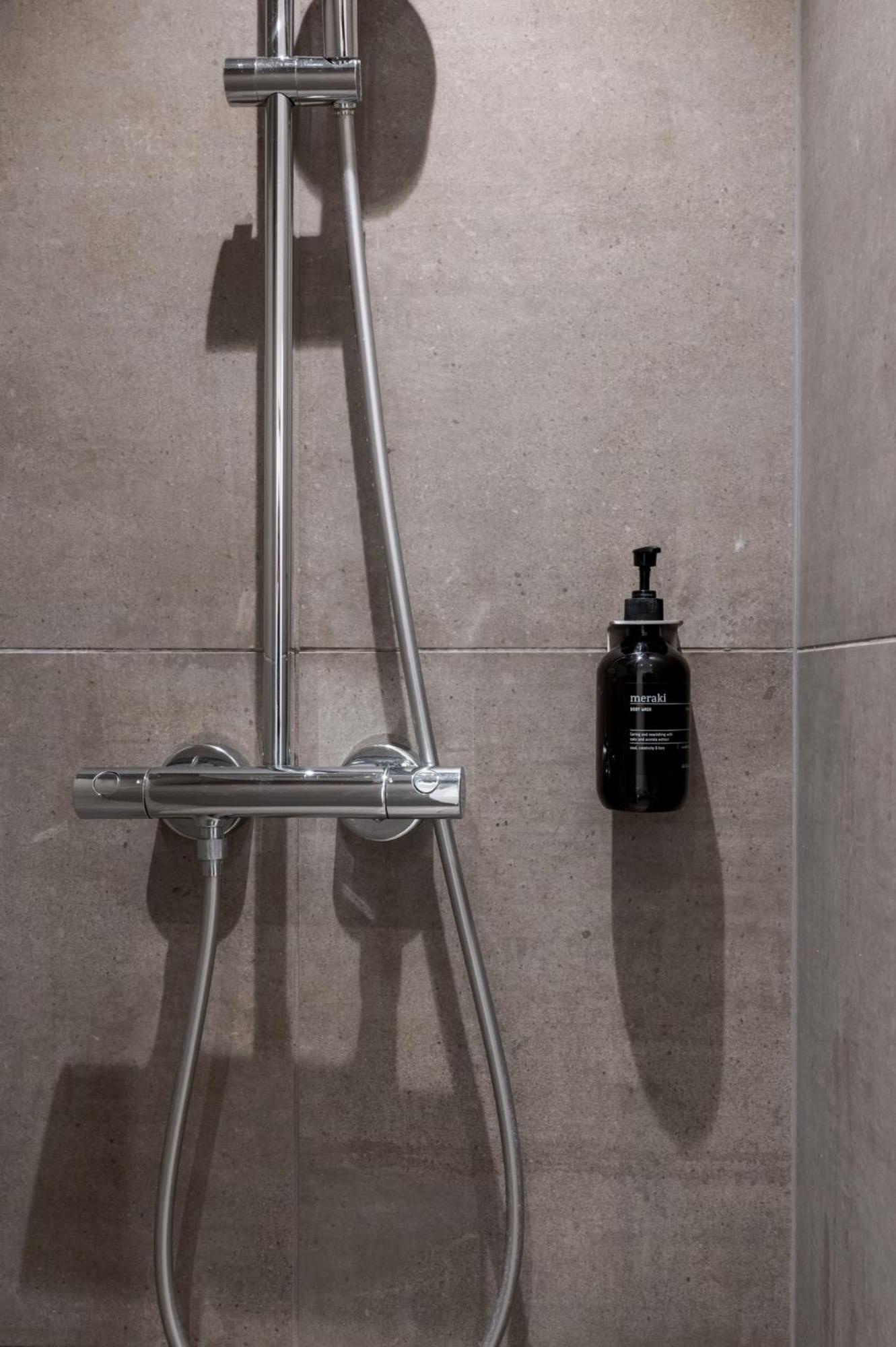 2 bed 2 bath apartment - Photo 10