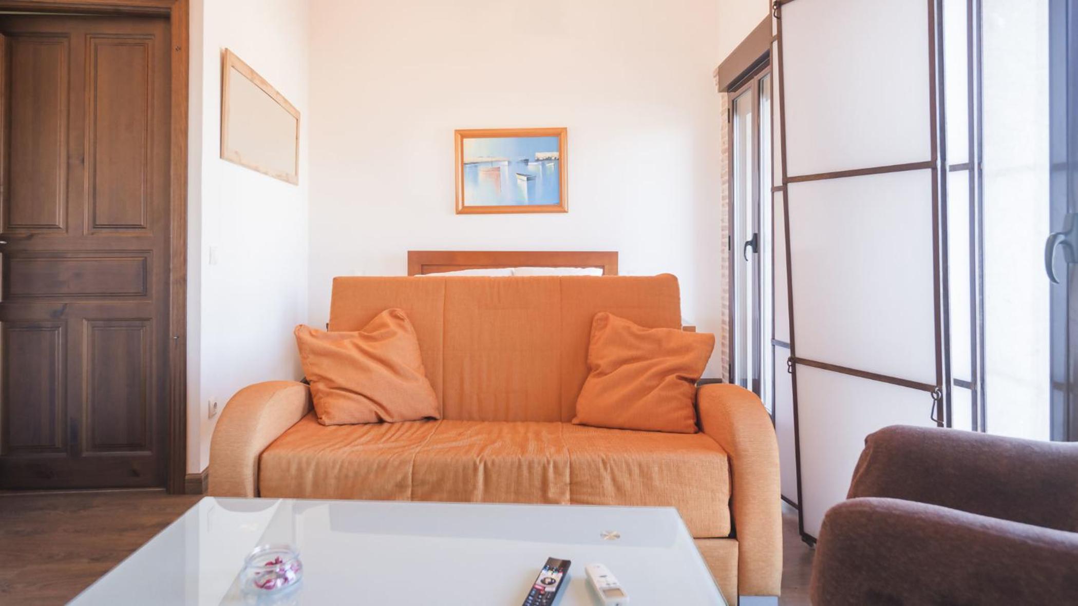 Apartment - Split Level - Photo 14