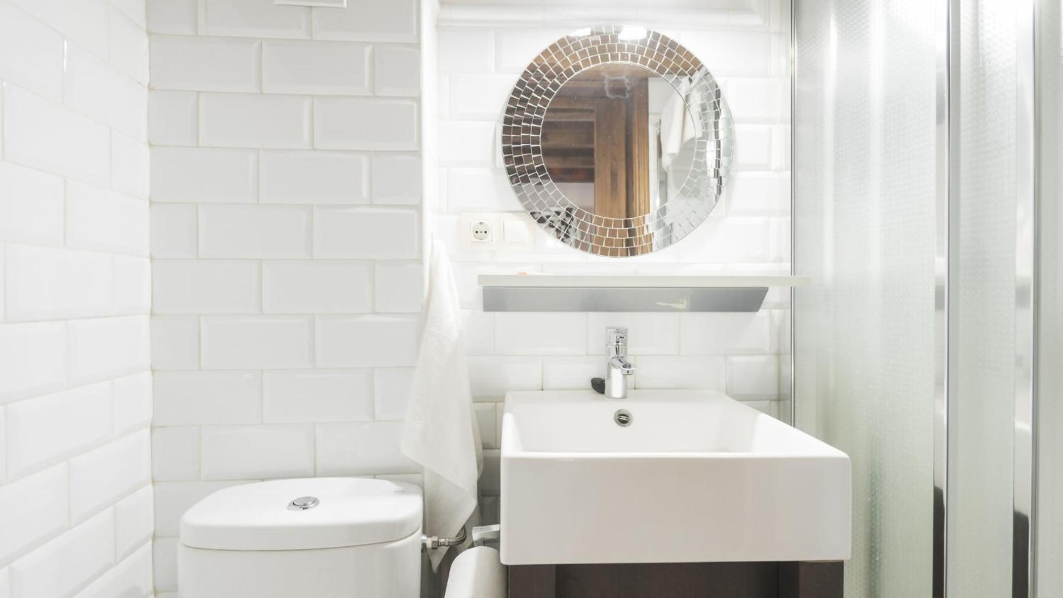 Apartment - Split Level - Photo 4
