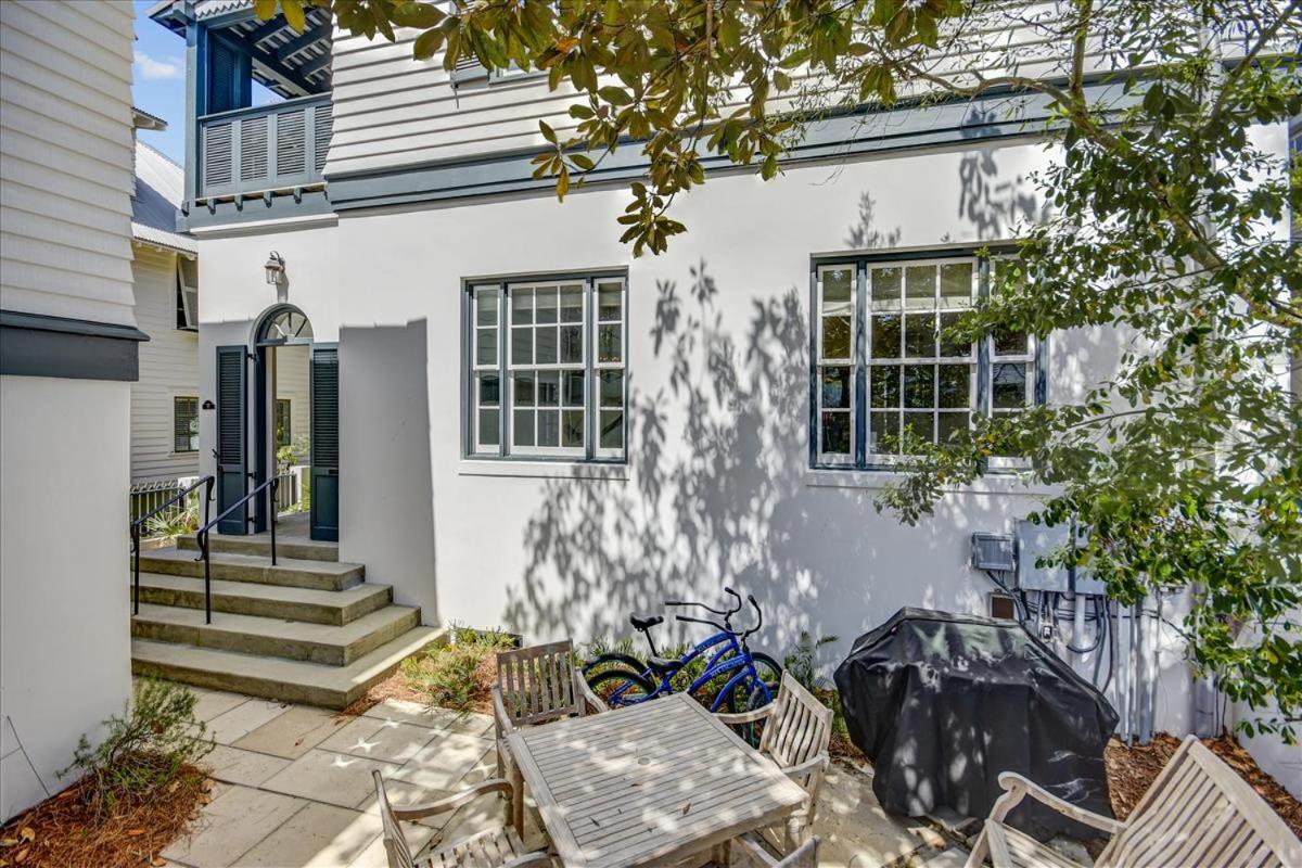 Four-Bedroom Holiday Home photo 2