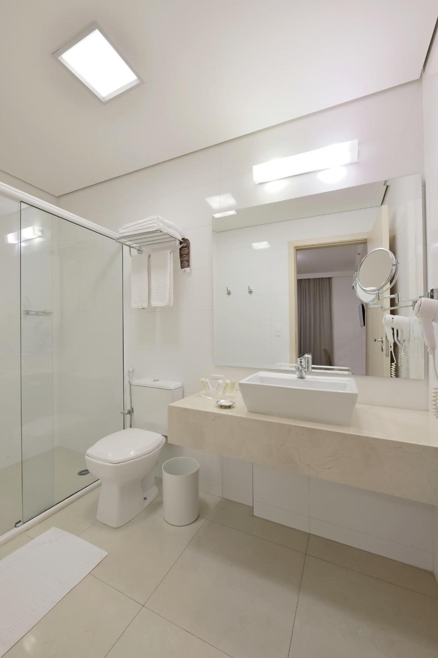 Premium Suite with Cot photo 3