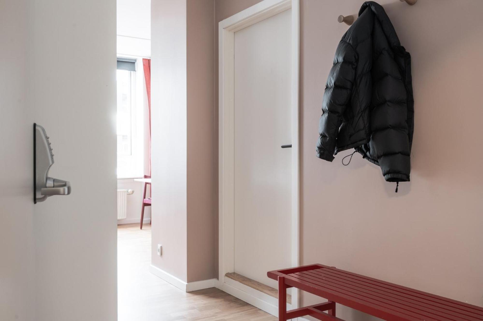 One-Bedroom Apartment - Photo 6