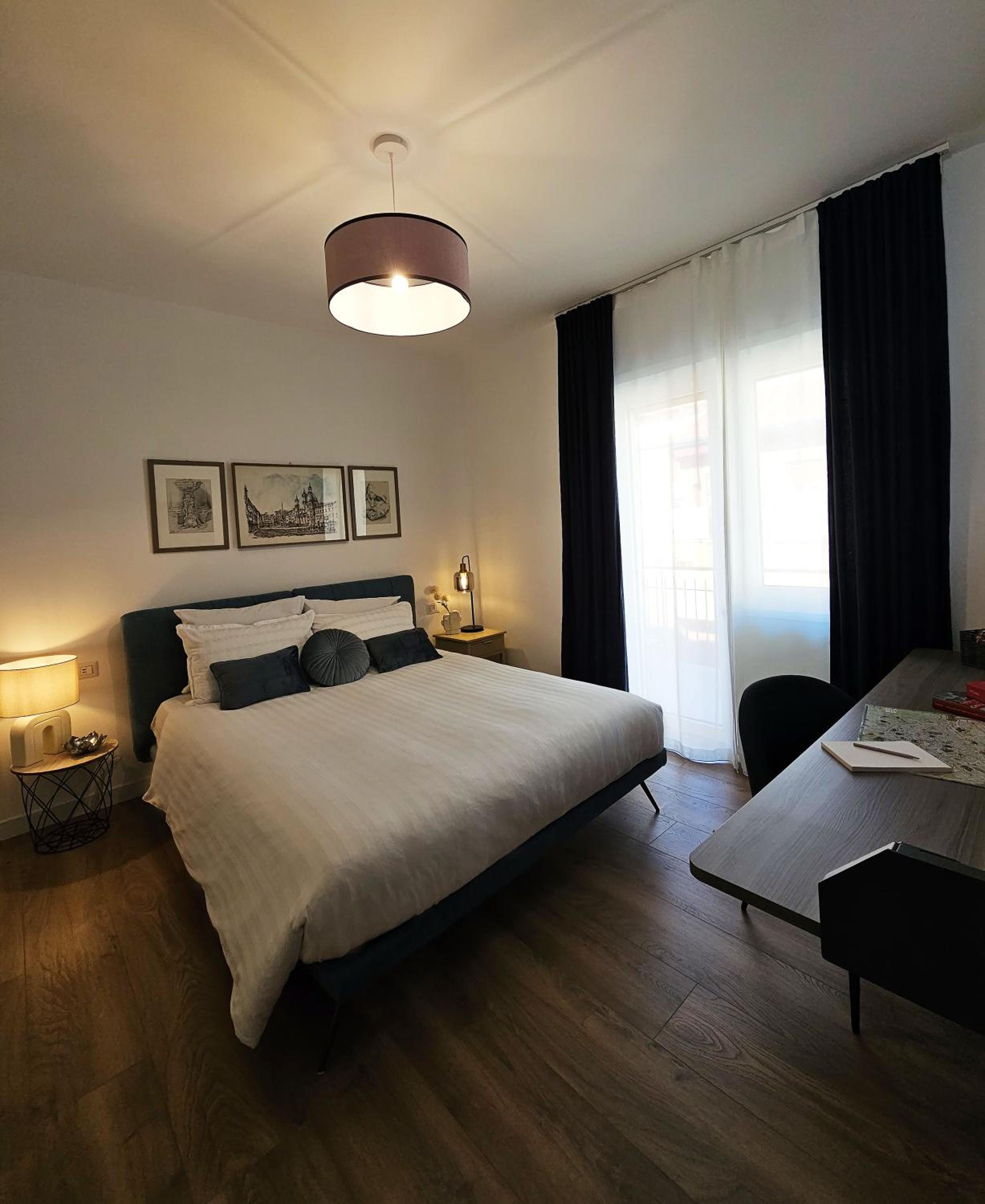 Standard Queen Room