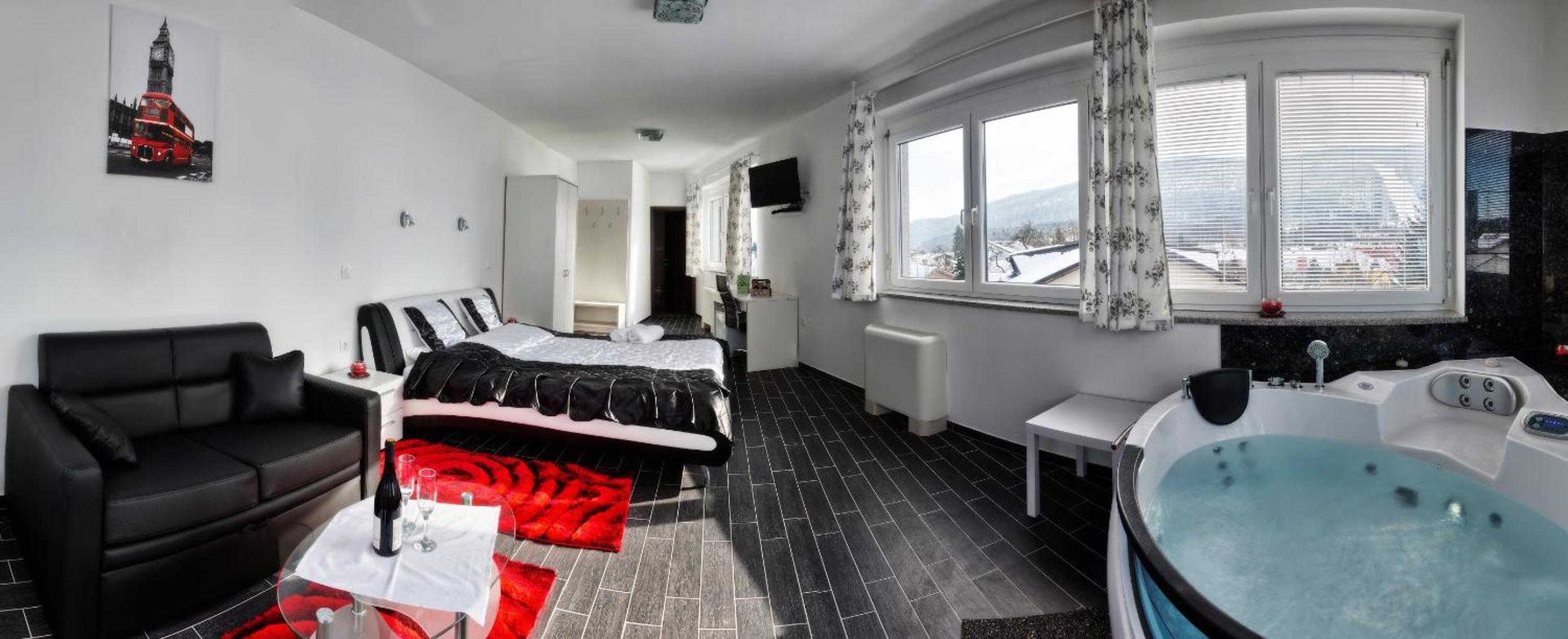 Deluxe Double Room with Spa Bath  - Photo 1