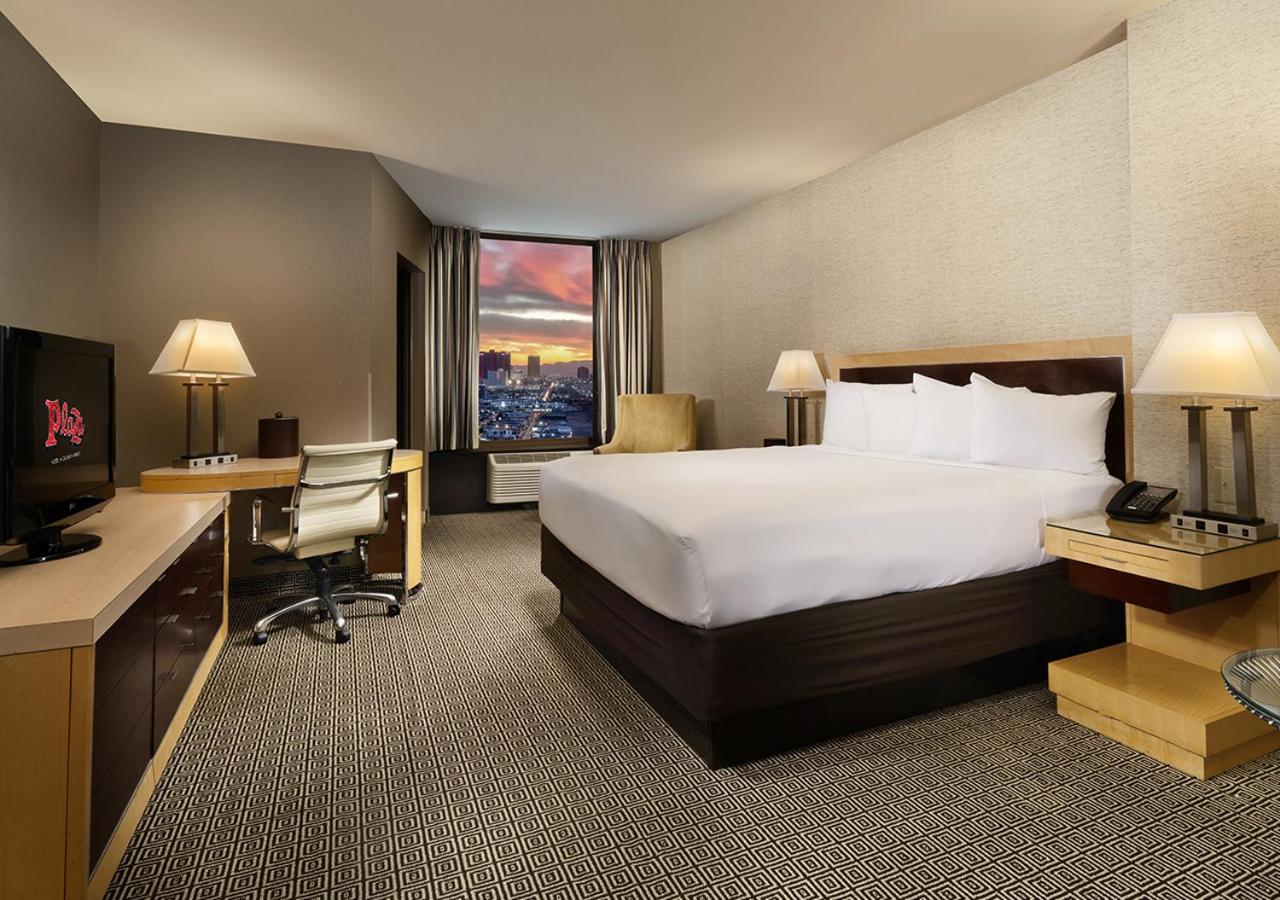 Deluxe Room - Photo 3