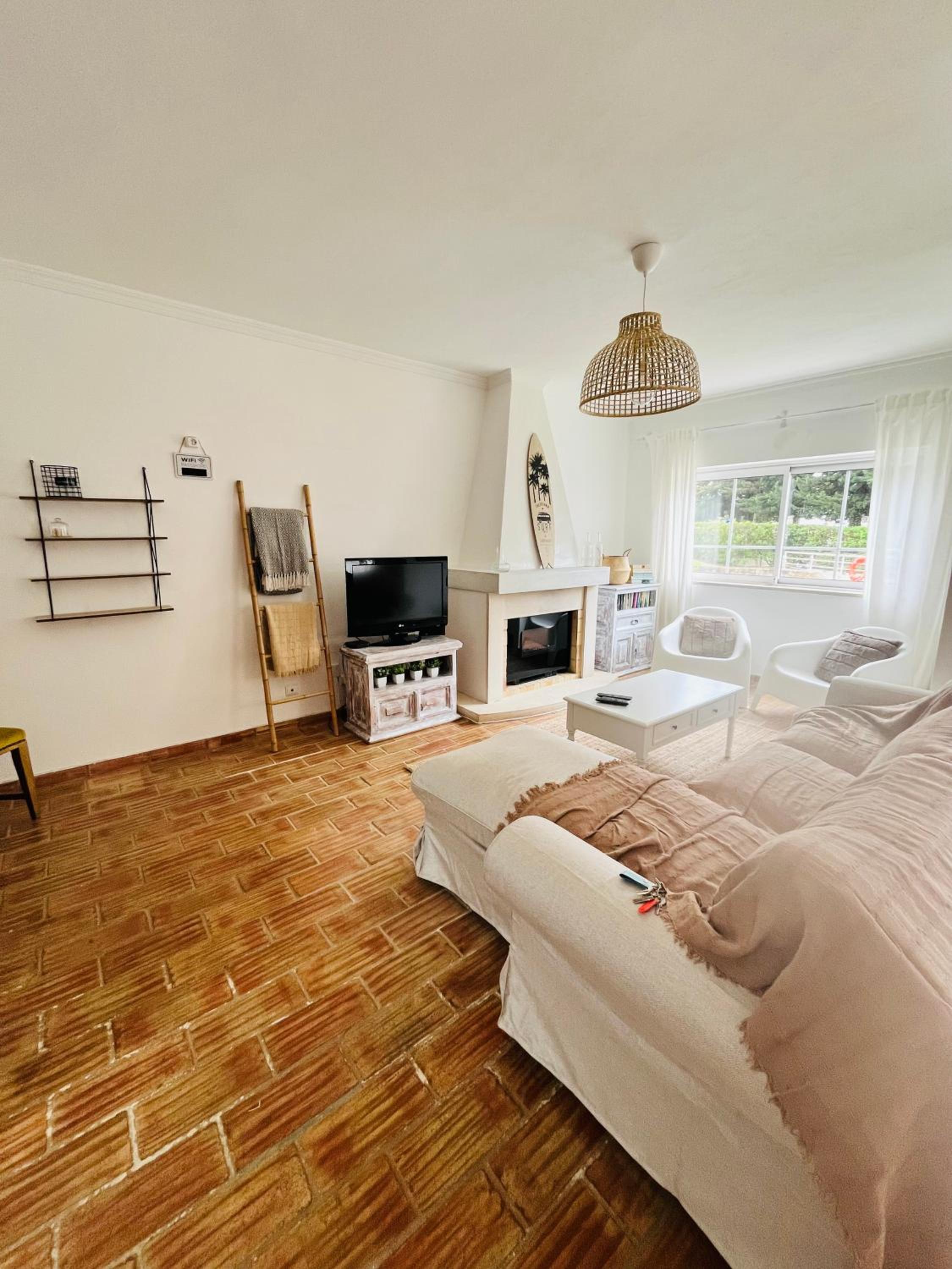 Three-Bedroom Villa photo 1