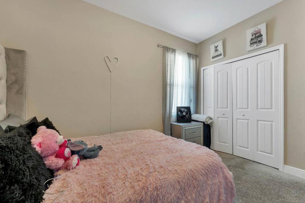 One-Bedroom House photo 2