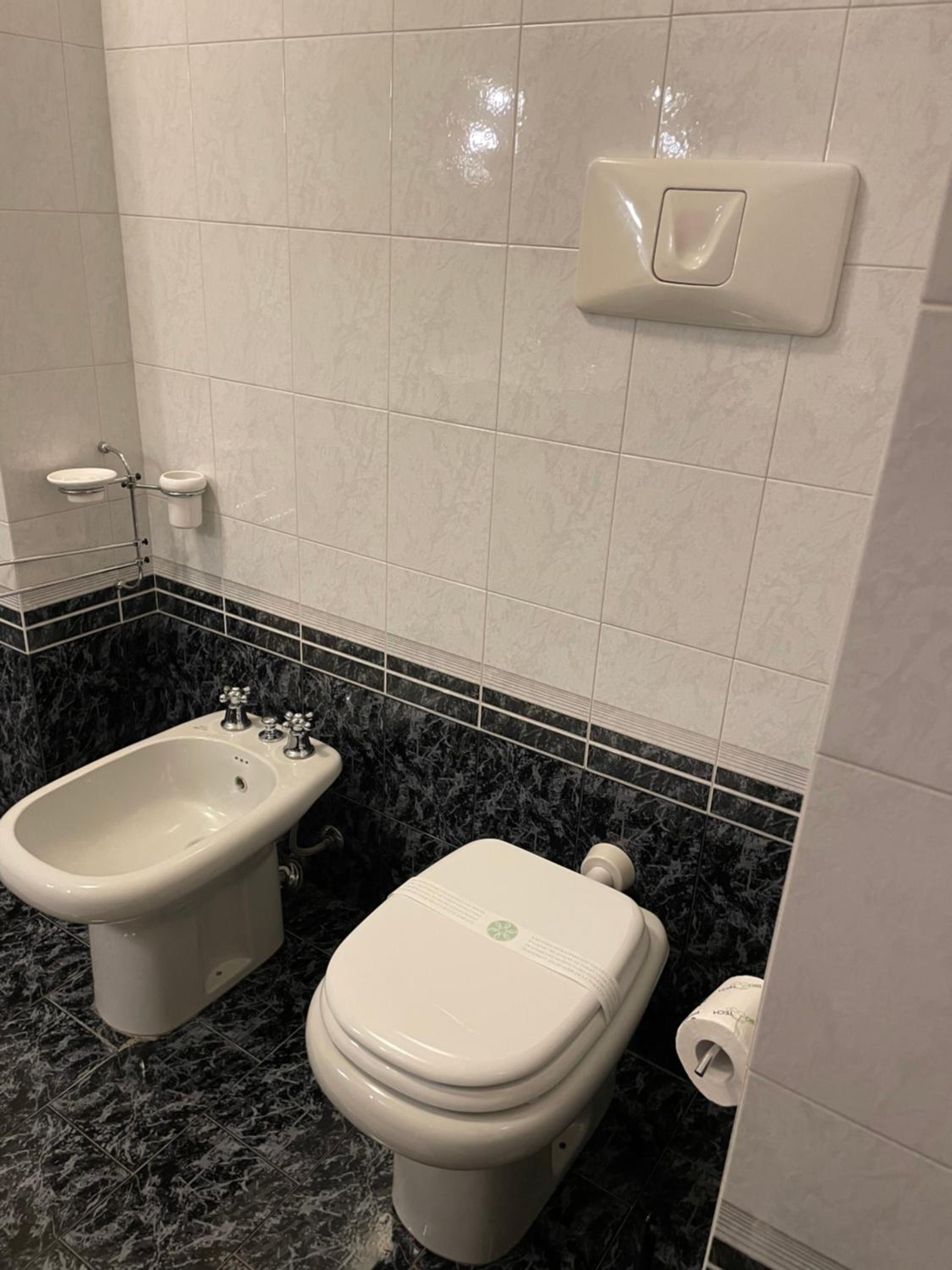 Deluxe Room (2 Adults + 1 Child) photo 3