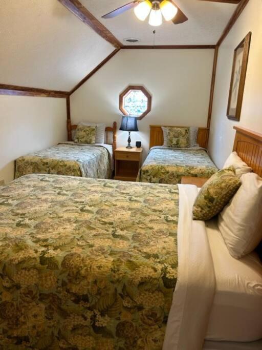 Four-Bedroom House photo 3