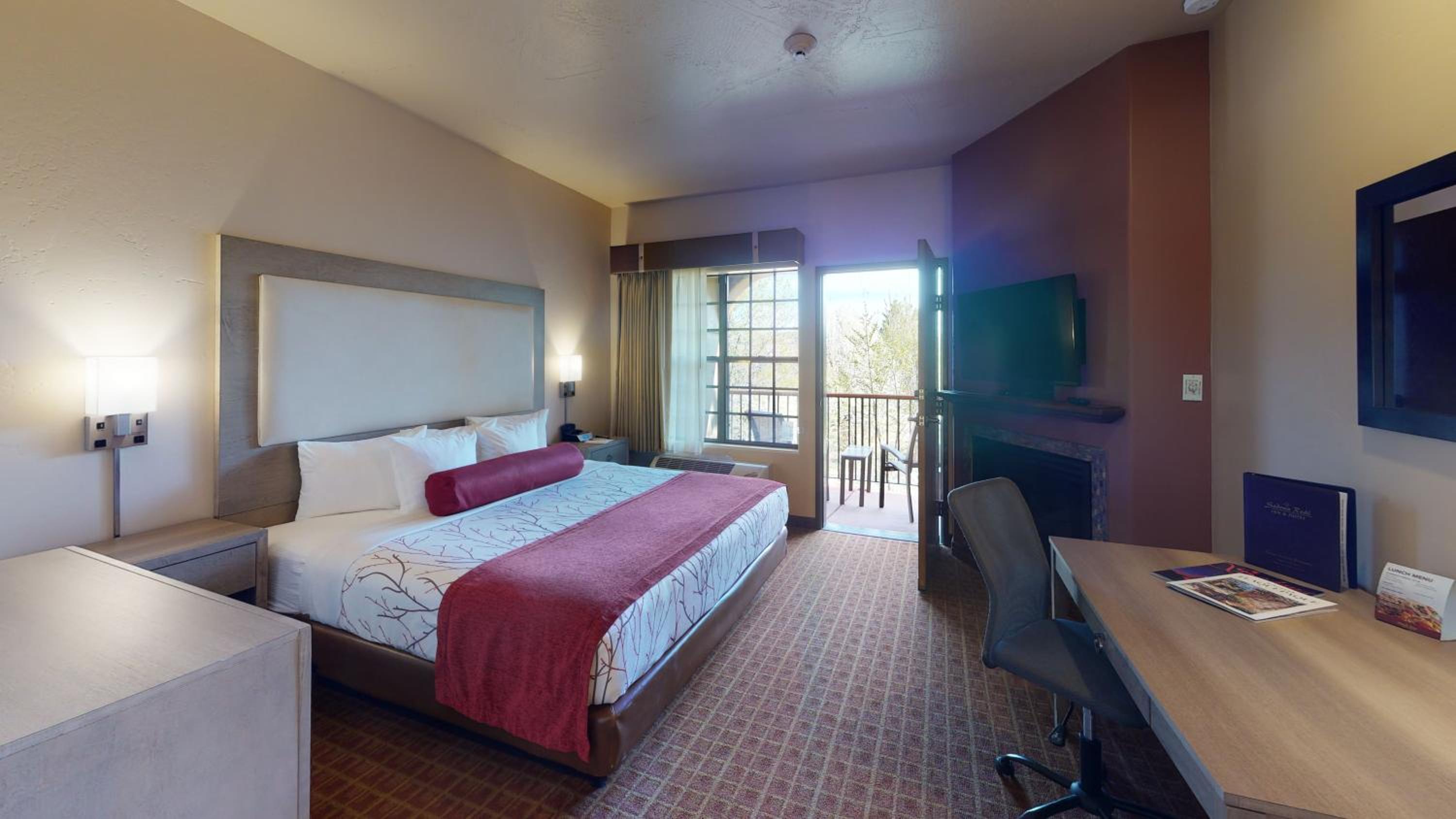 King Suite - Photo 1