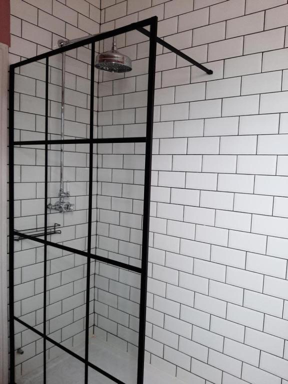 Double Room - Photo 18