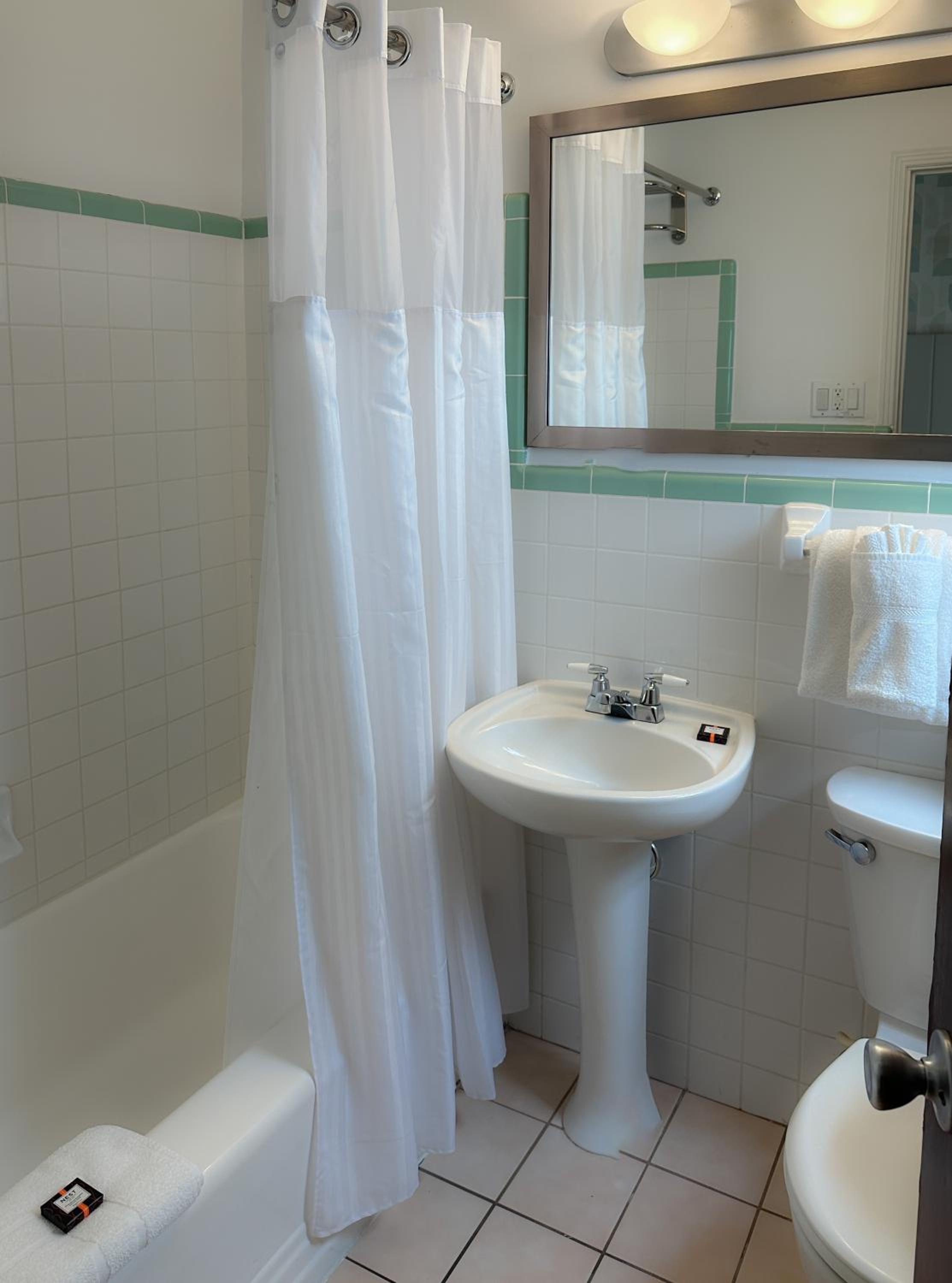 Classic King Room - Photo 2