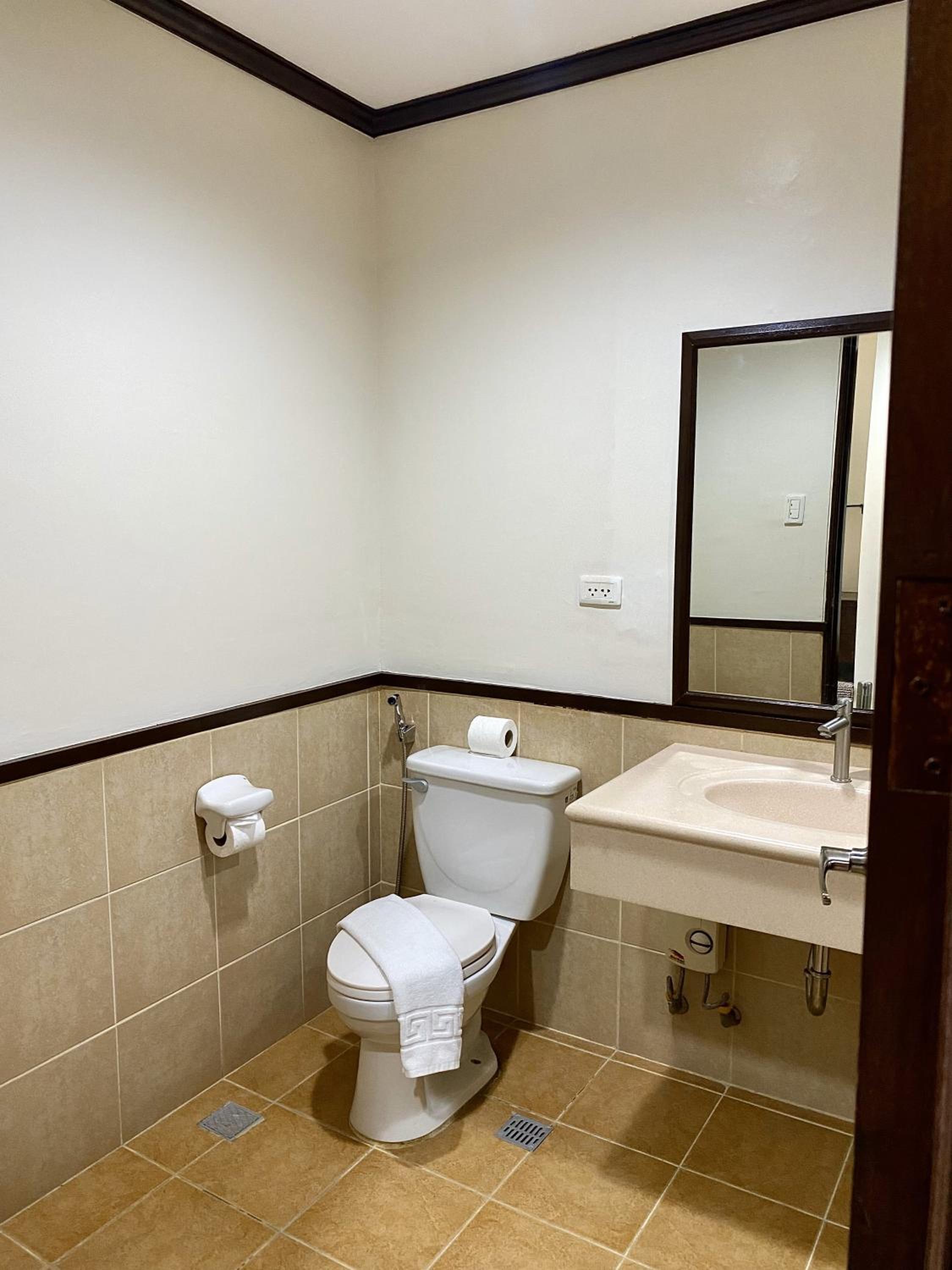 Deluxe Twin Room photo 2