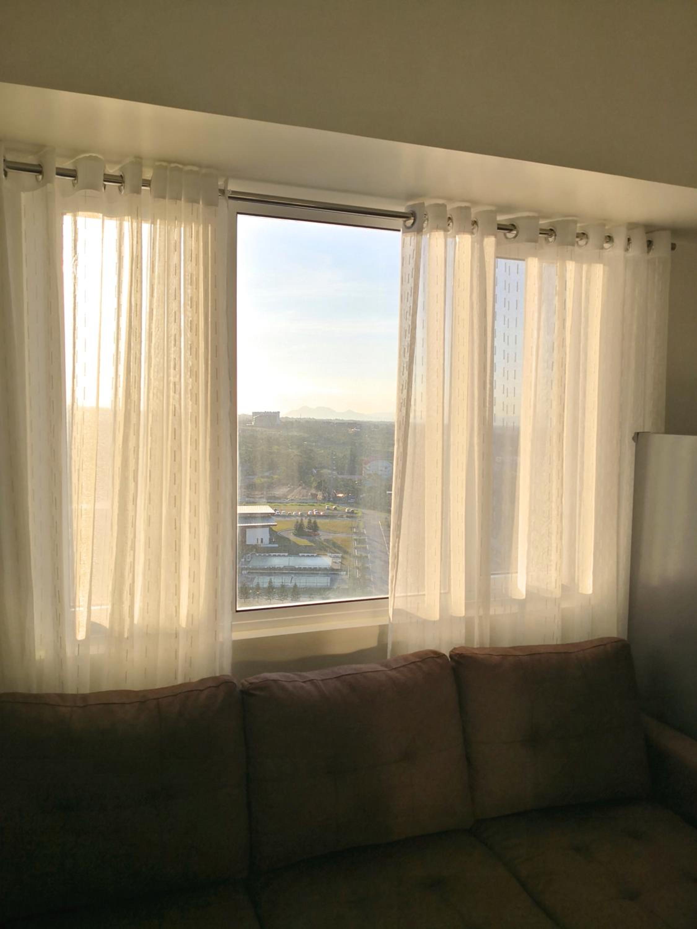 One-Bedroom Apartment with Lake View - Photo 8