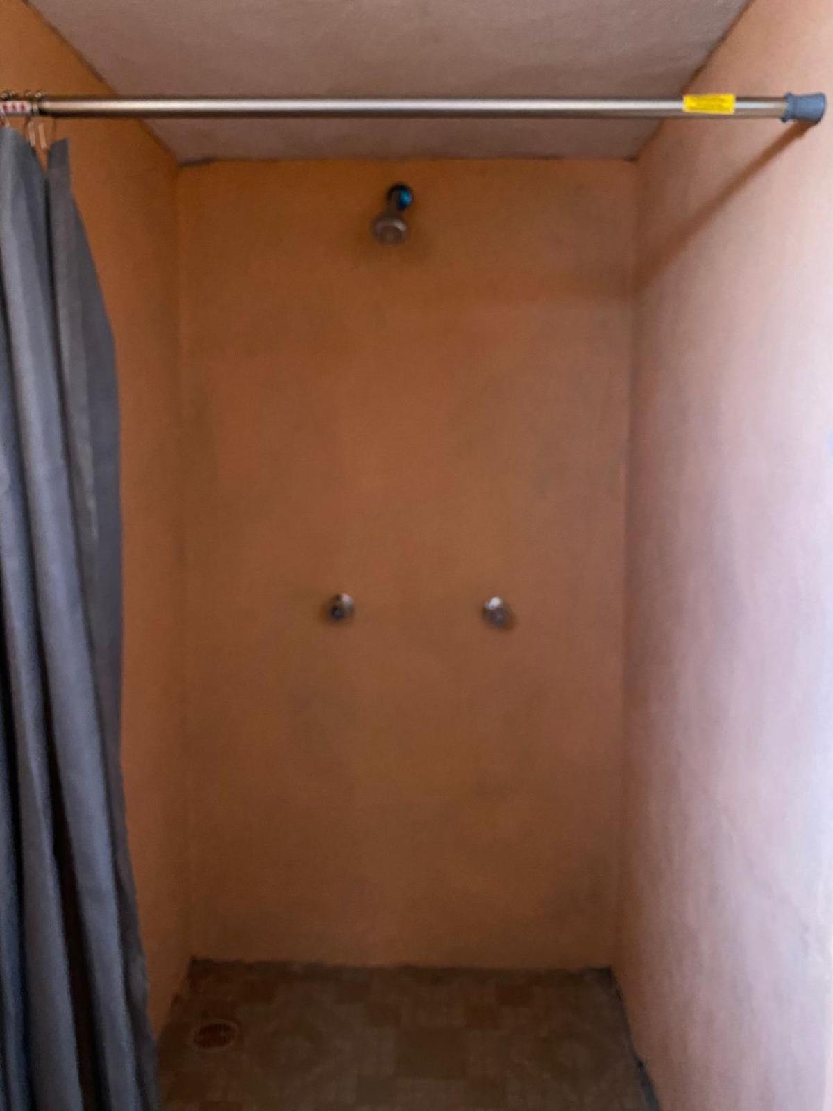 Family Room with Private Bathroom - Photo 3
