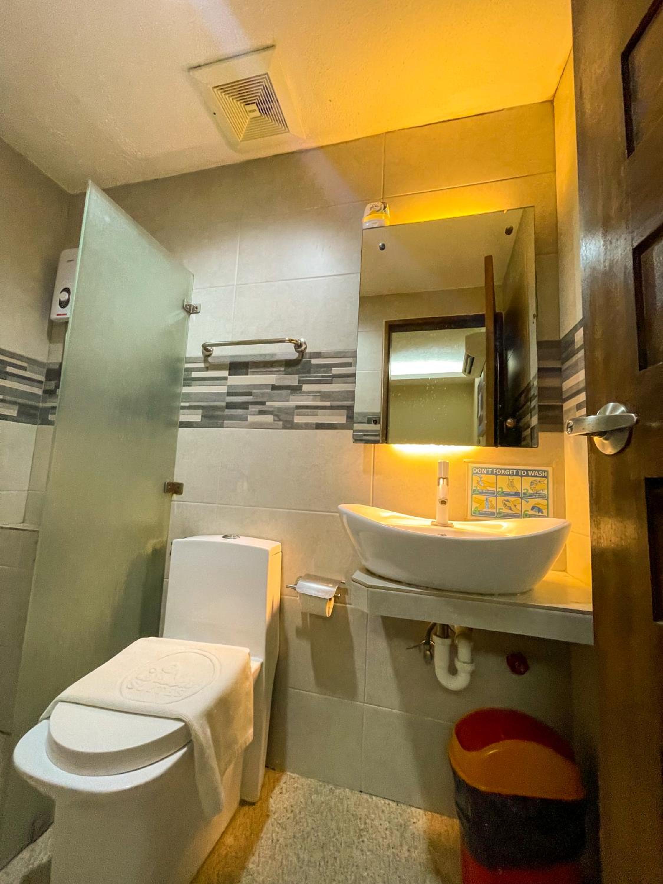 Superior Triple Room - Photo 8