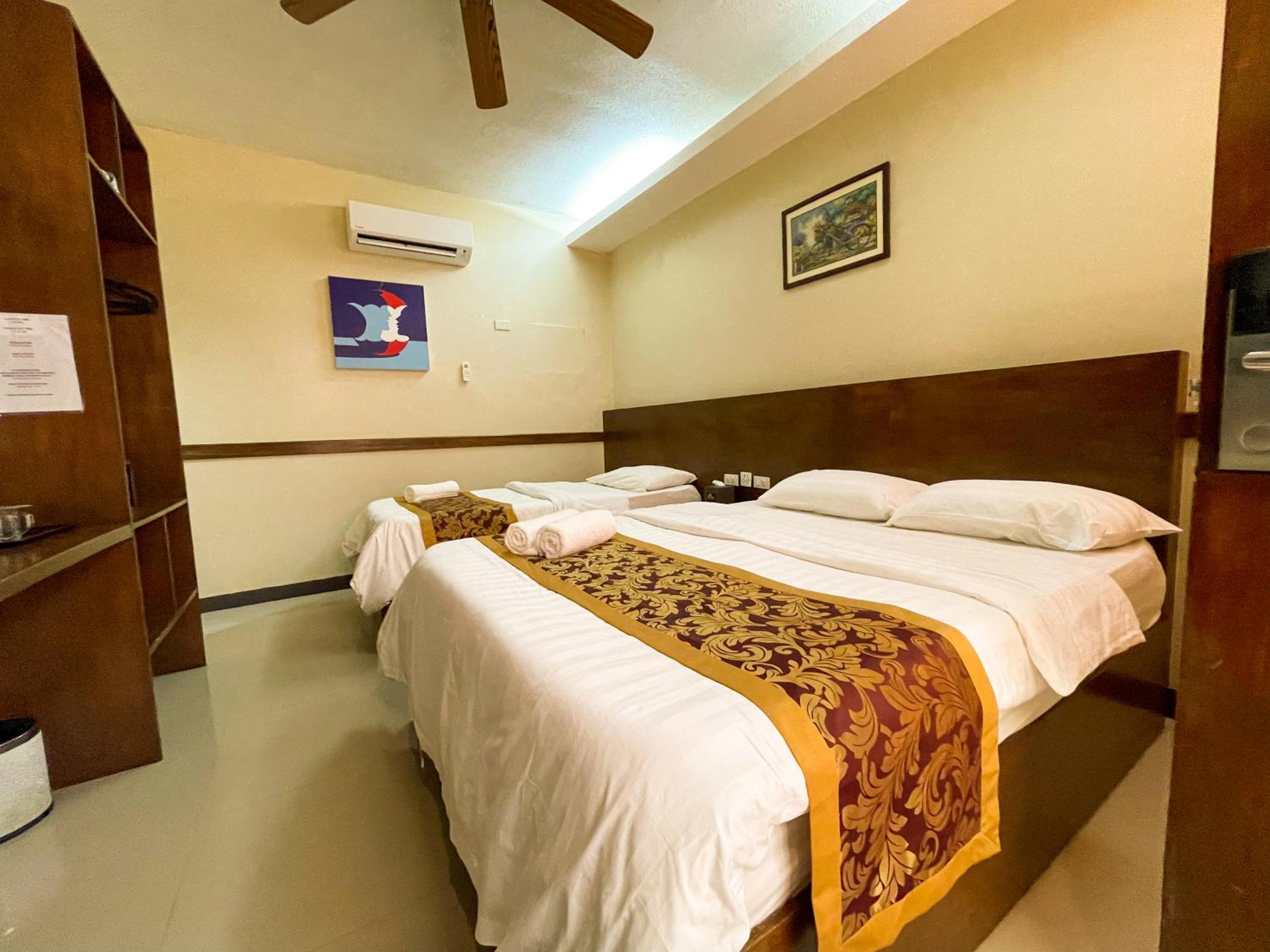 Superior Triple Room - Photo 2