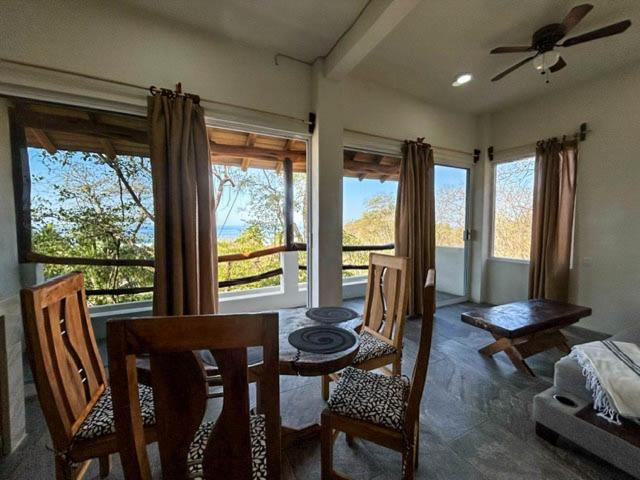 One-Bedroom Apartment with Balcony and Sea View photo 1