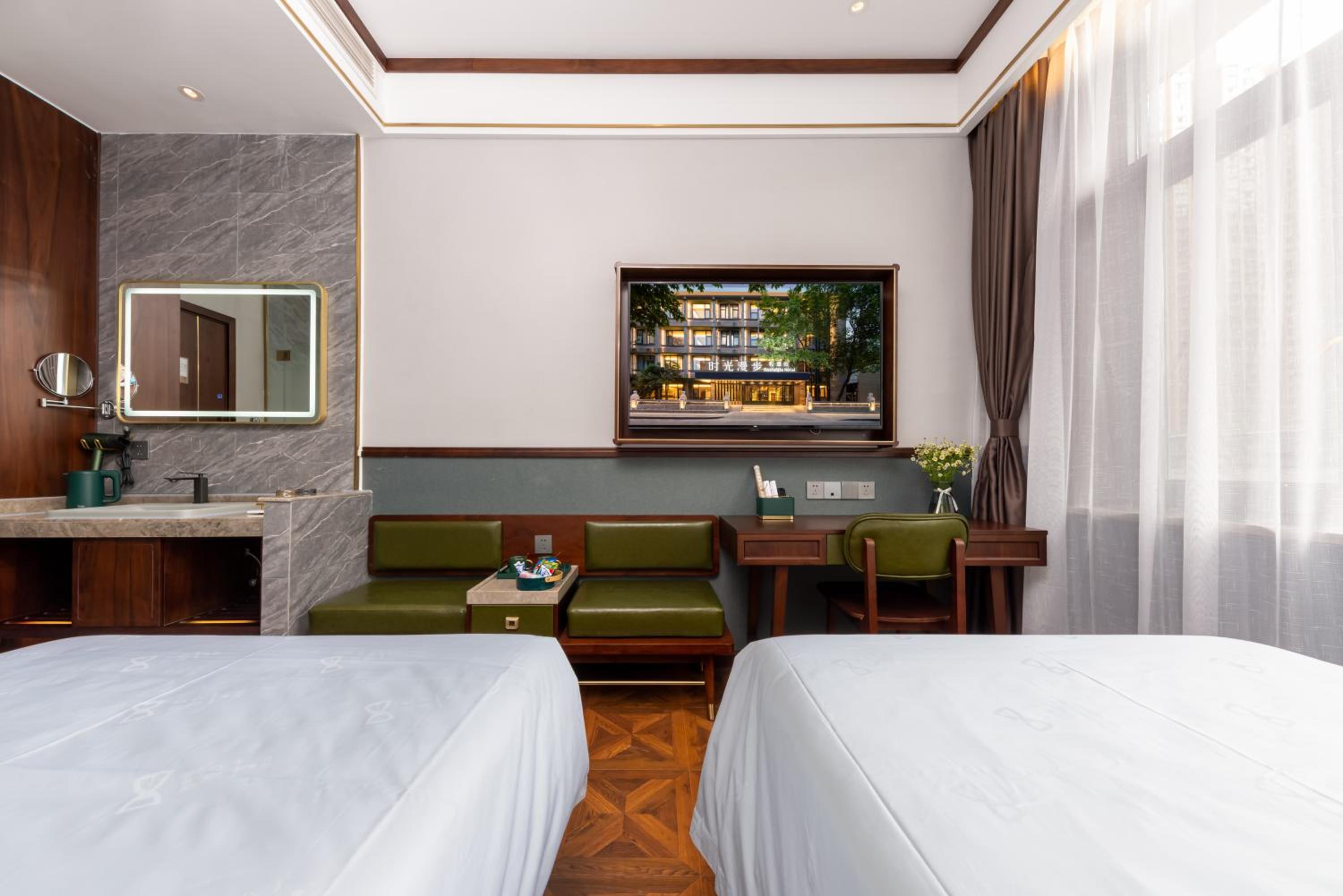 Superior Twin Room photo 3