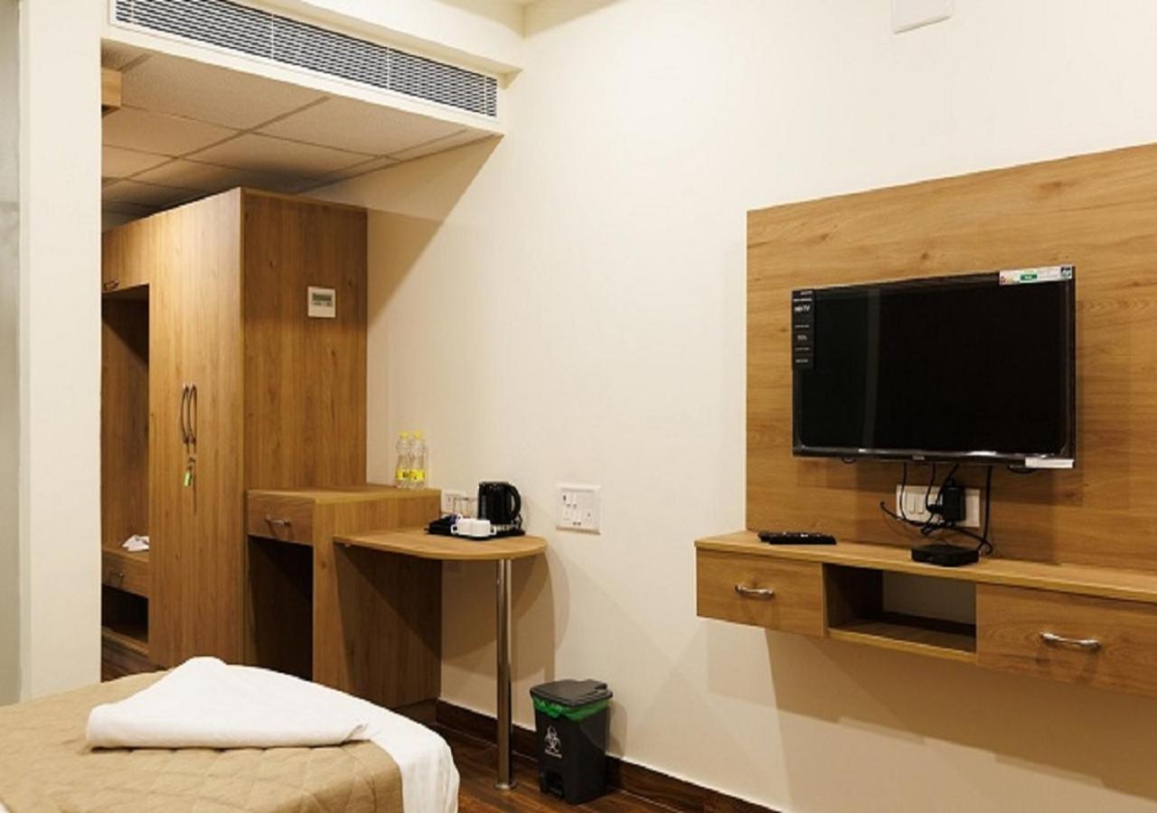 Double or Twin Room - Photo 3