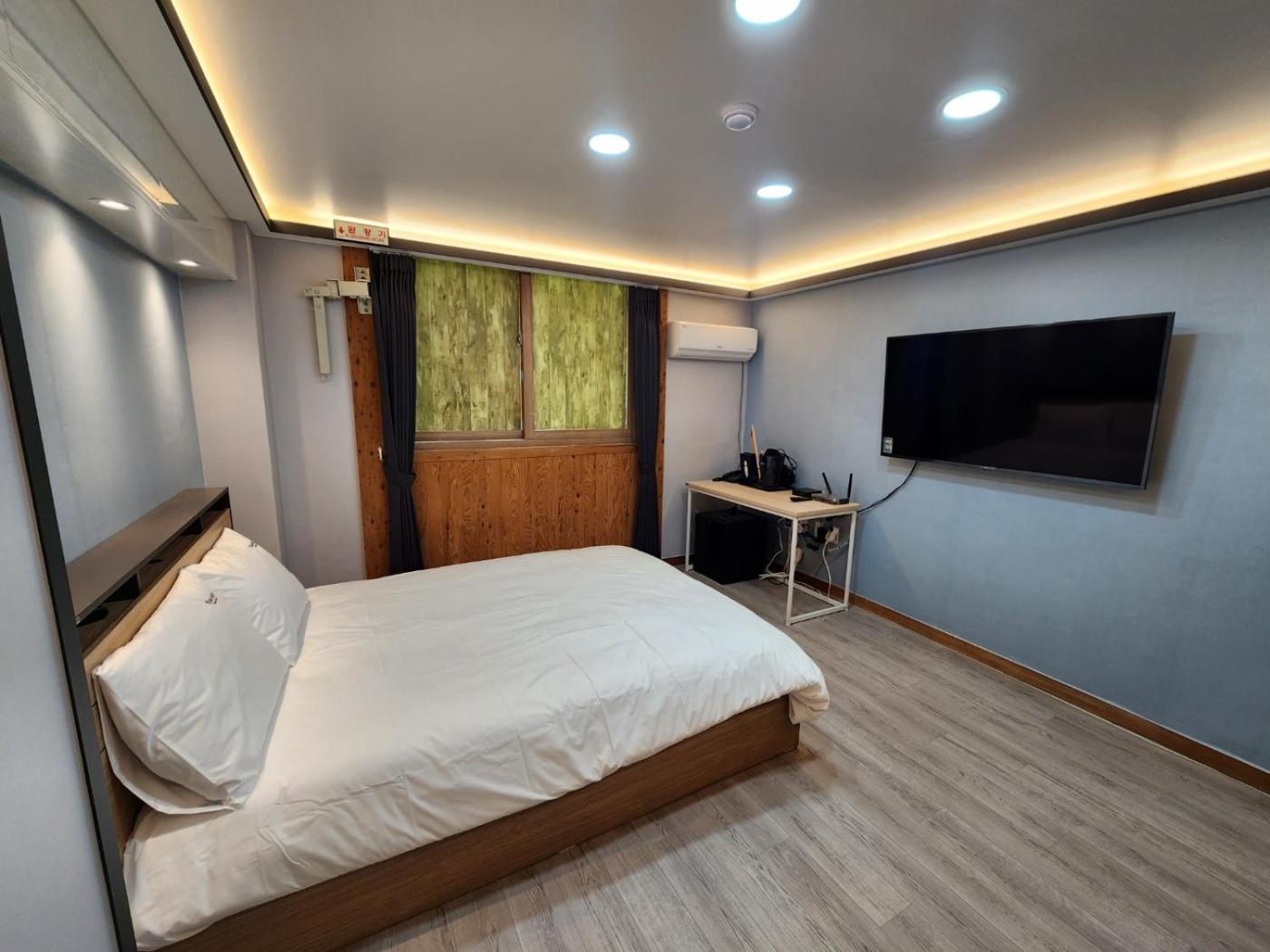 Standard Double Room photo 2