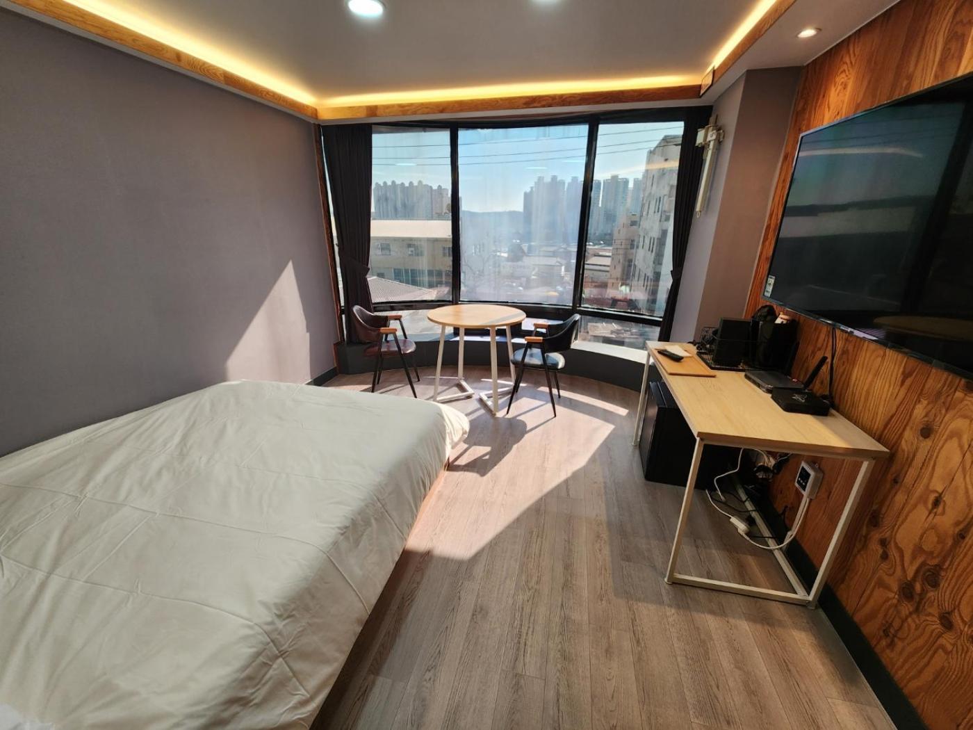 Deluxe Double Room photo 2