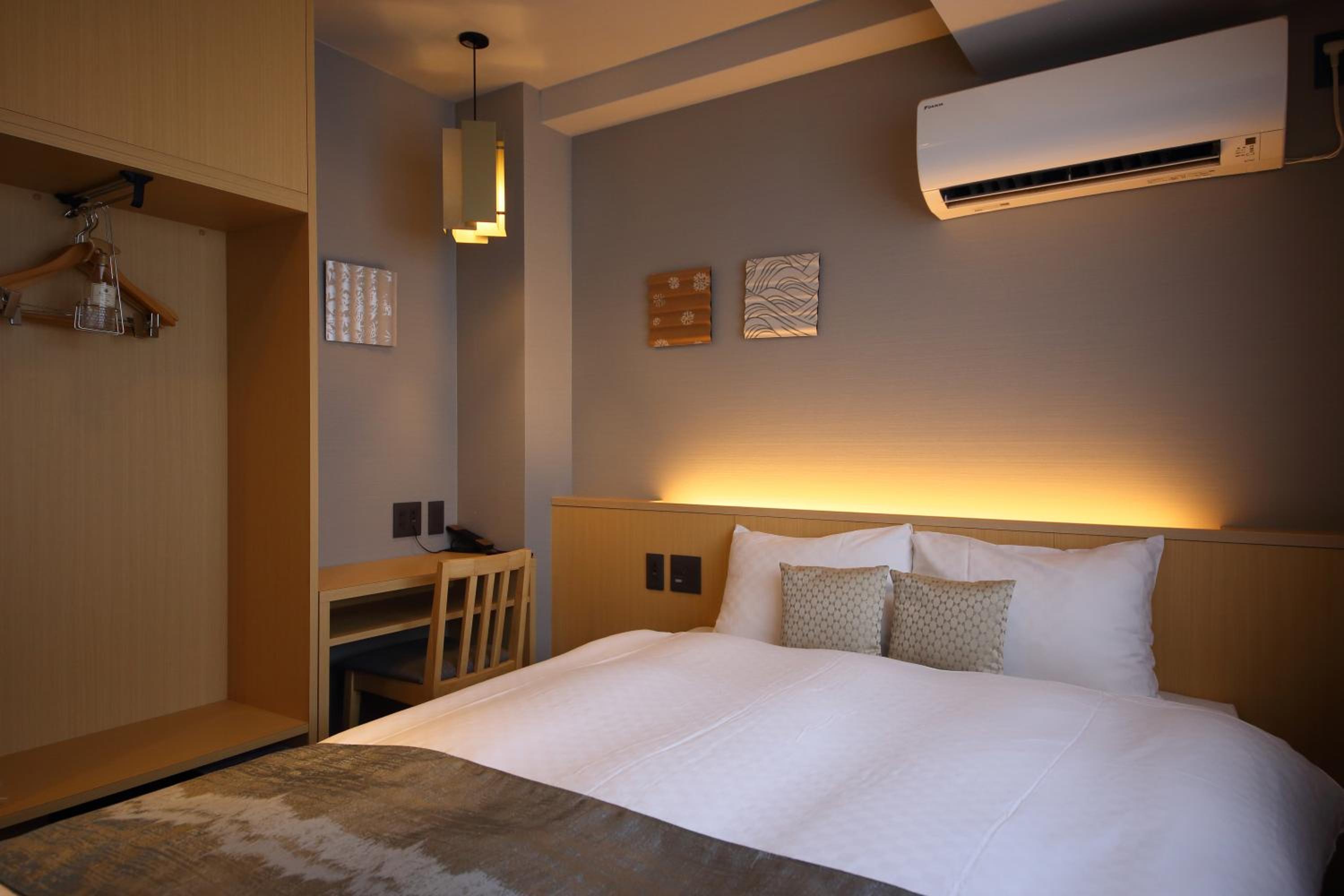 Standard Double Room - Photo 15