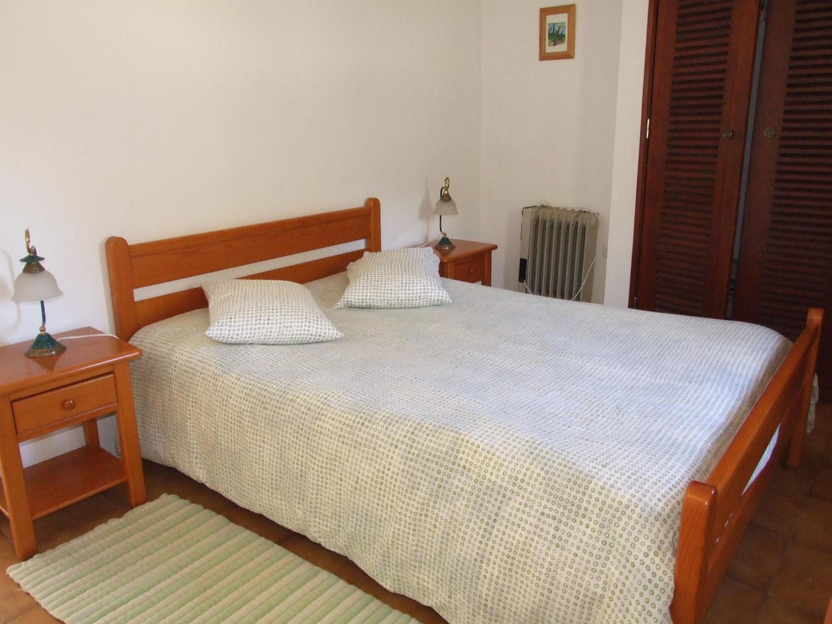 Three-Bedroom House with River View - Photo 7