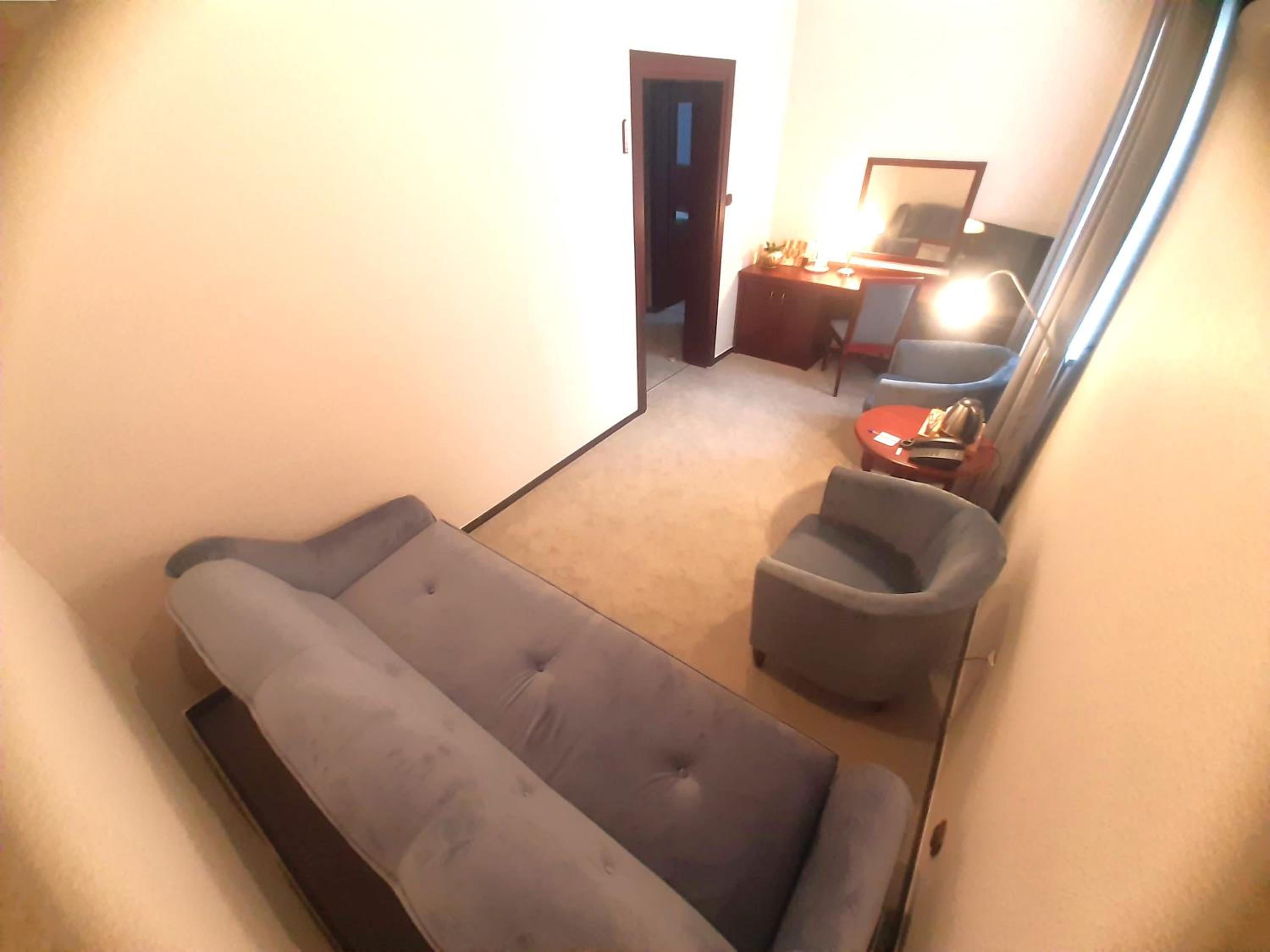 Business Double Room with Gym Access - Photo 3