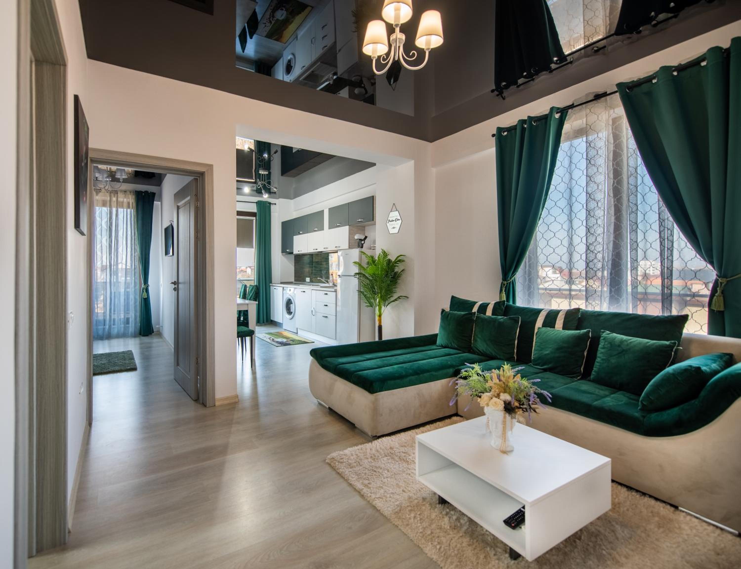 One-Bedroom Apartment - Photo 1