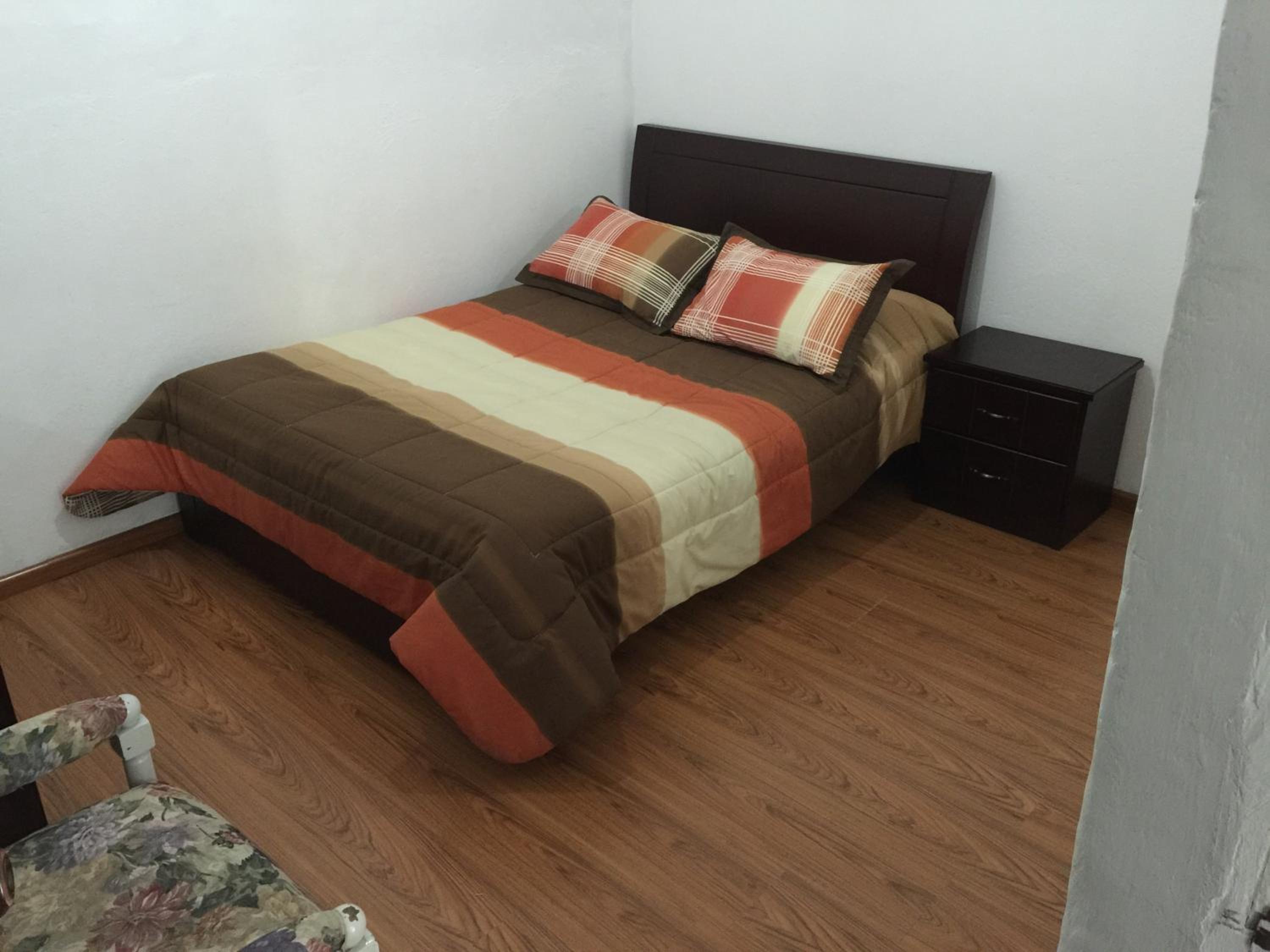 Queen Room photo 3