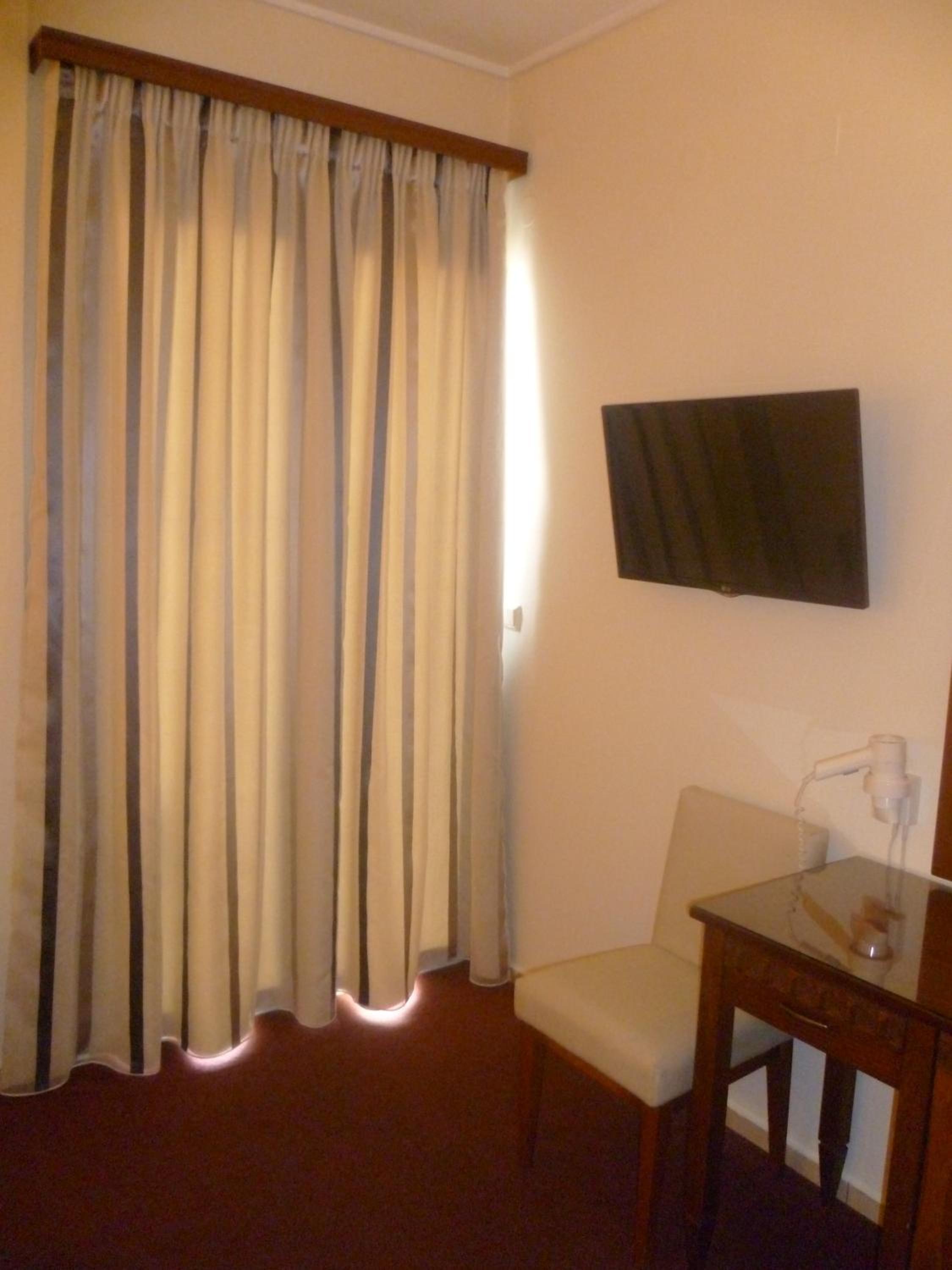 מלון טריטון פיראוס — Single Room