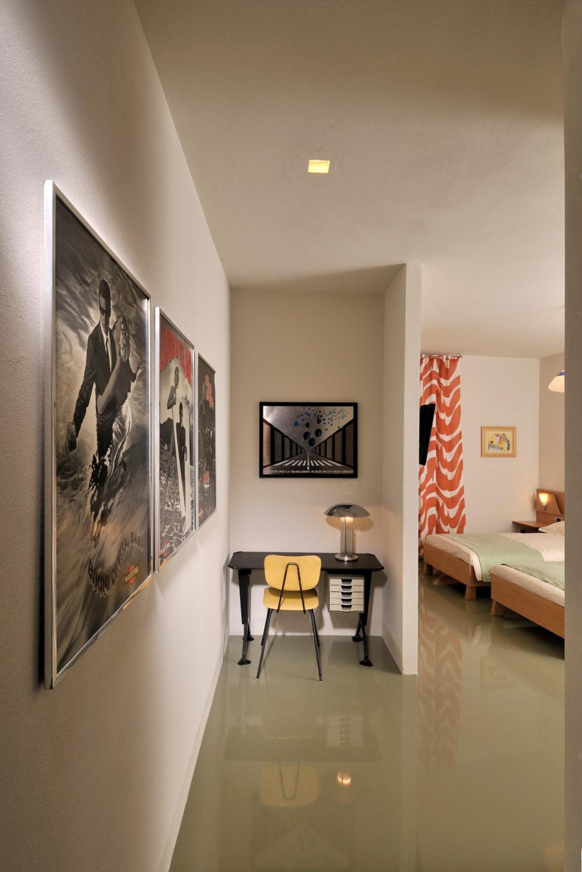 Superior Twin Room - Photo 11